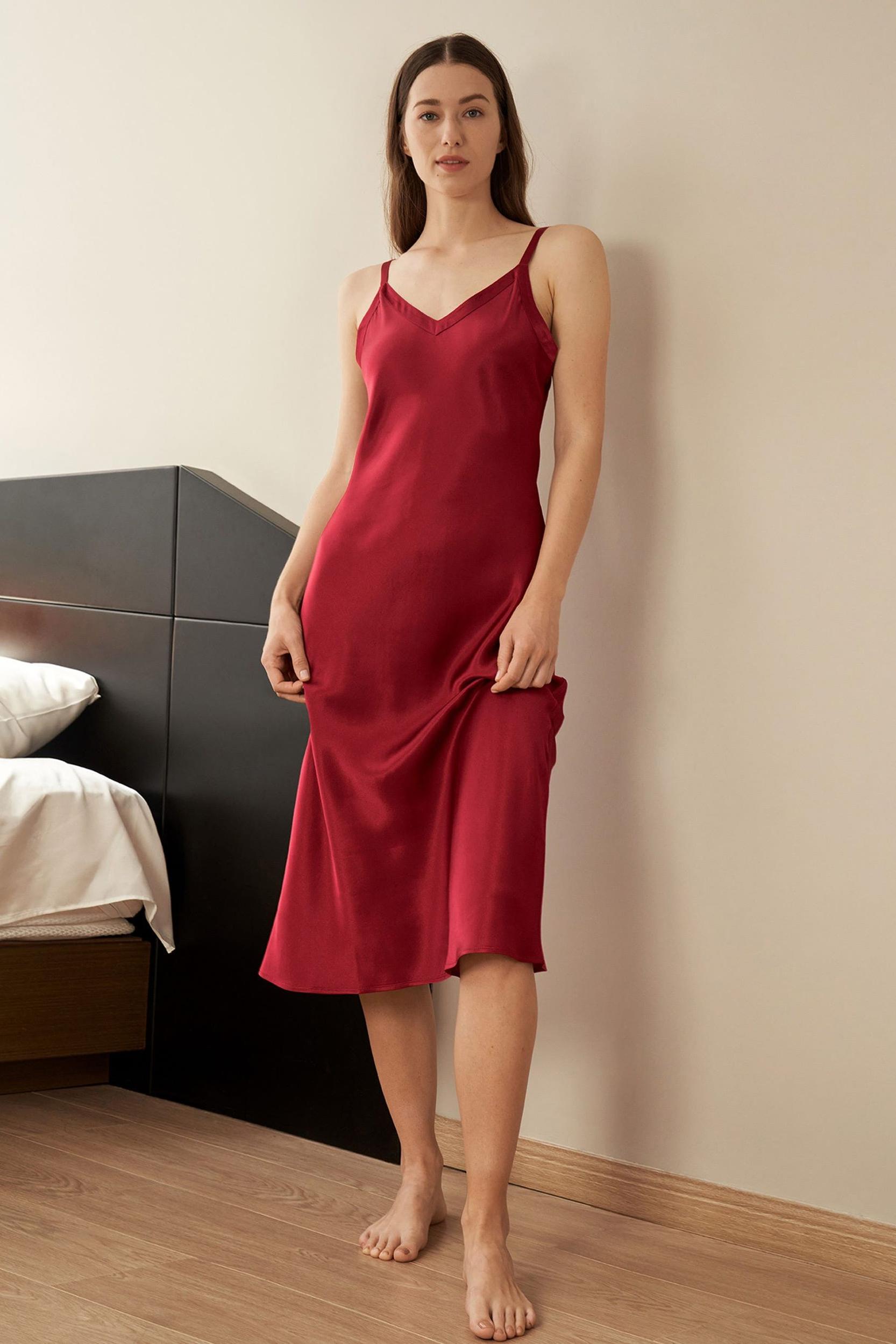 Long & Close Fitting Silk Nightgown Product Image