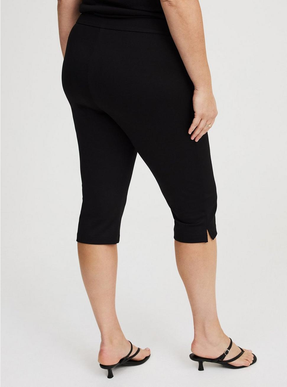 Pull-On High-Rise Capri Pant Product Image