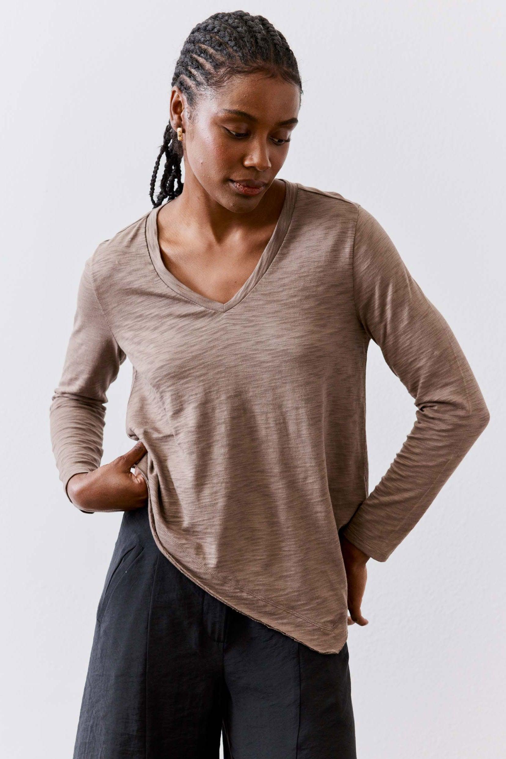 New Angle V-Neck Long Sleeve Top Product Image