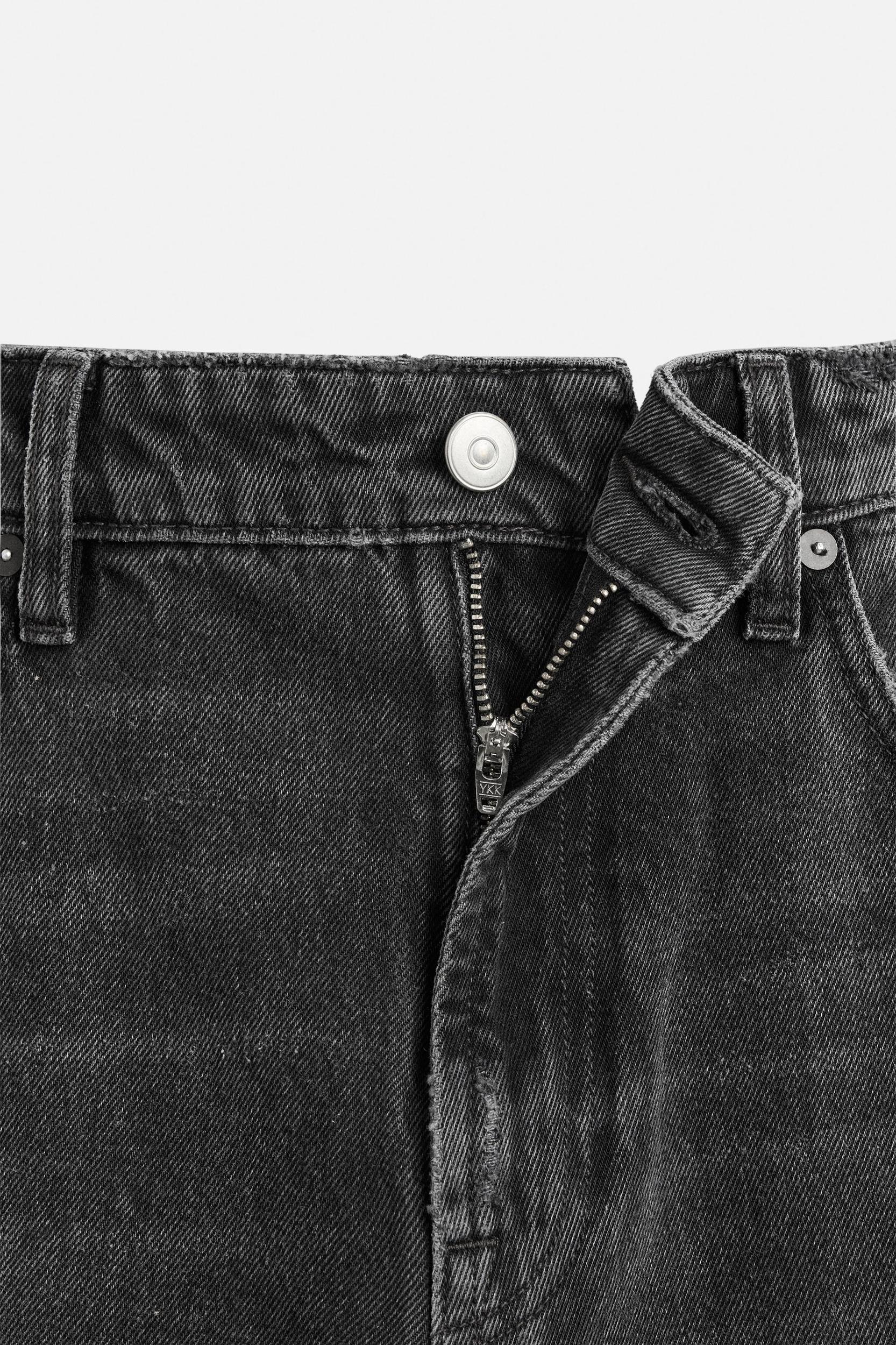 RIPPED STRAIGHT FIT JEANS Product Image