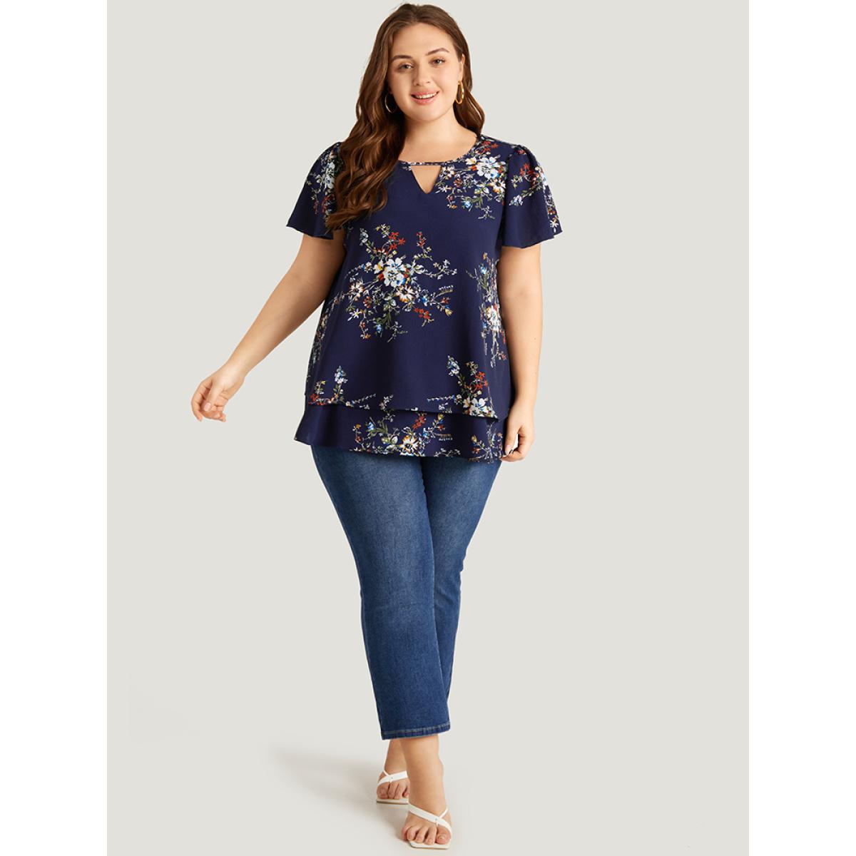 Plus Size Indigo Floral Print Keyhole Flutter Sleeve Blouse Women Elegant Short sleeve Keyhole Cut-Out Dailywear Blouses BloomChic 28/5X Product Image