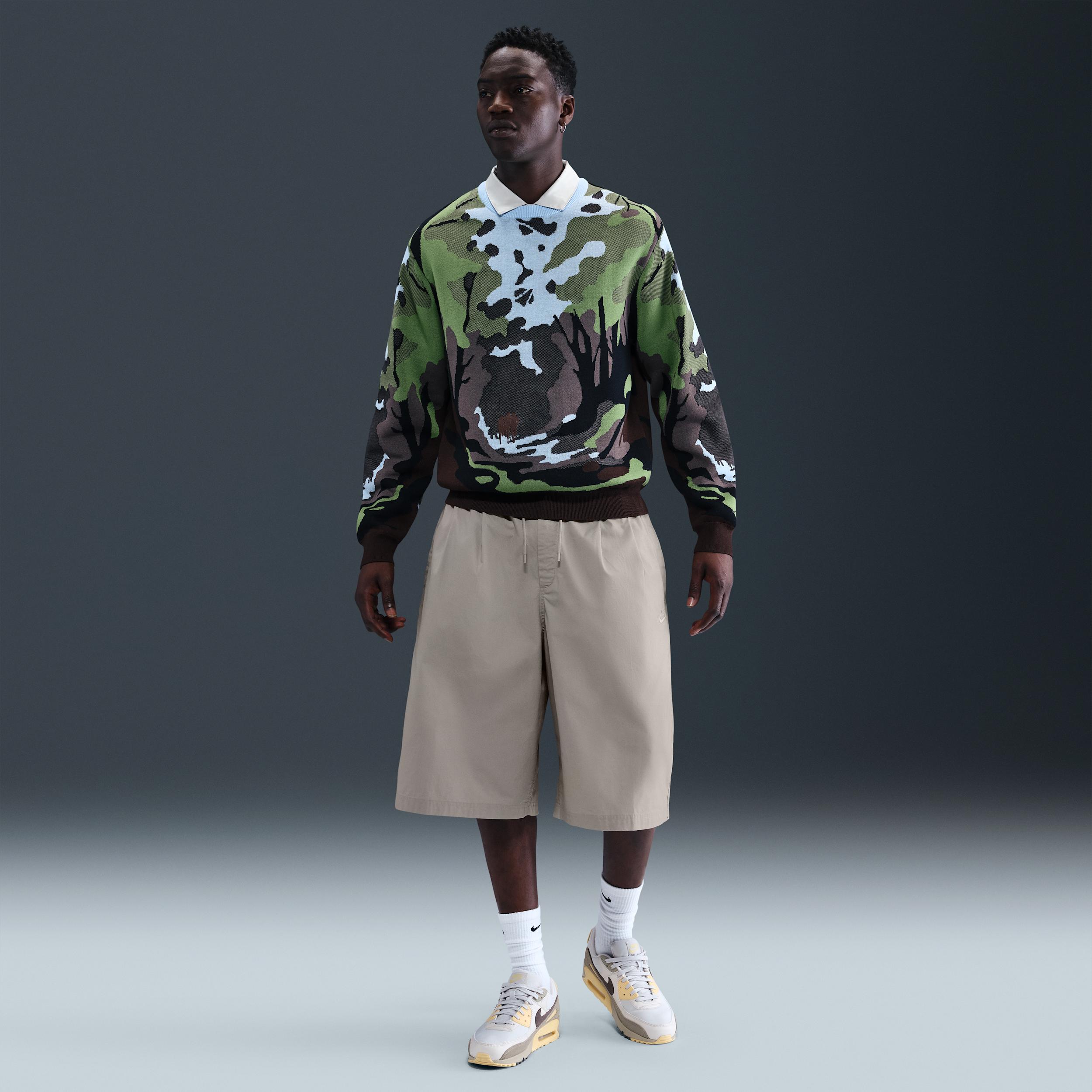 Nike Club Men's Oversized Shorts Product Image