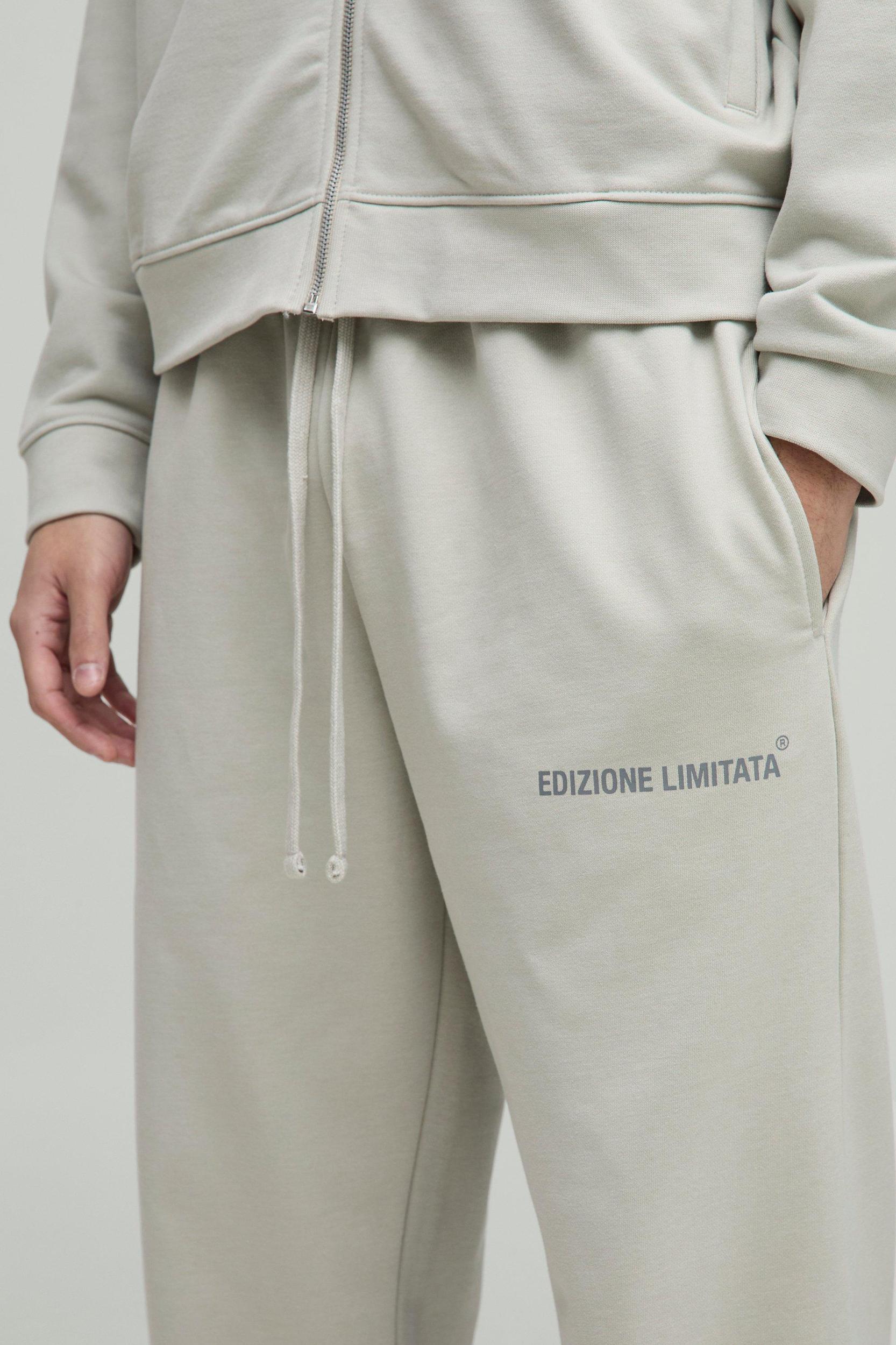 Oversized Edizione Limitata Heavyweight Sweatpants | boohooMAN USA Product Image