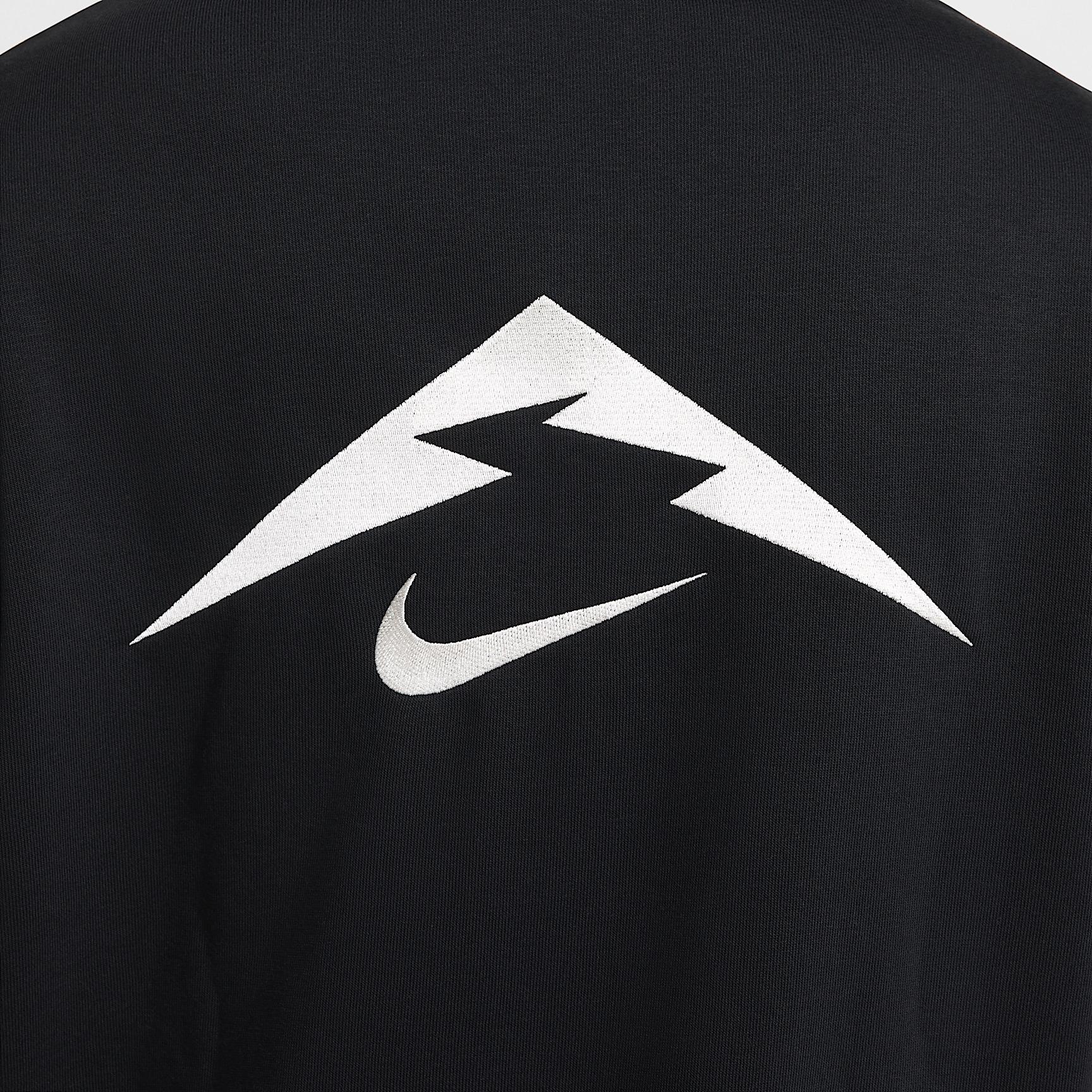 Nike Mens Trail Magic Hour Dri-FIT Running Hoodie | HJ3570-010 Product Image