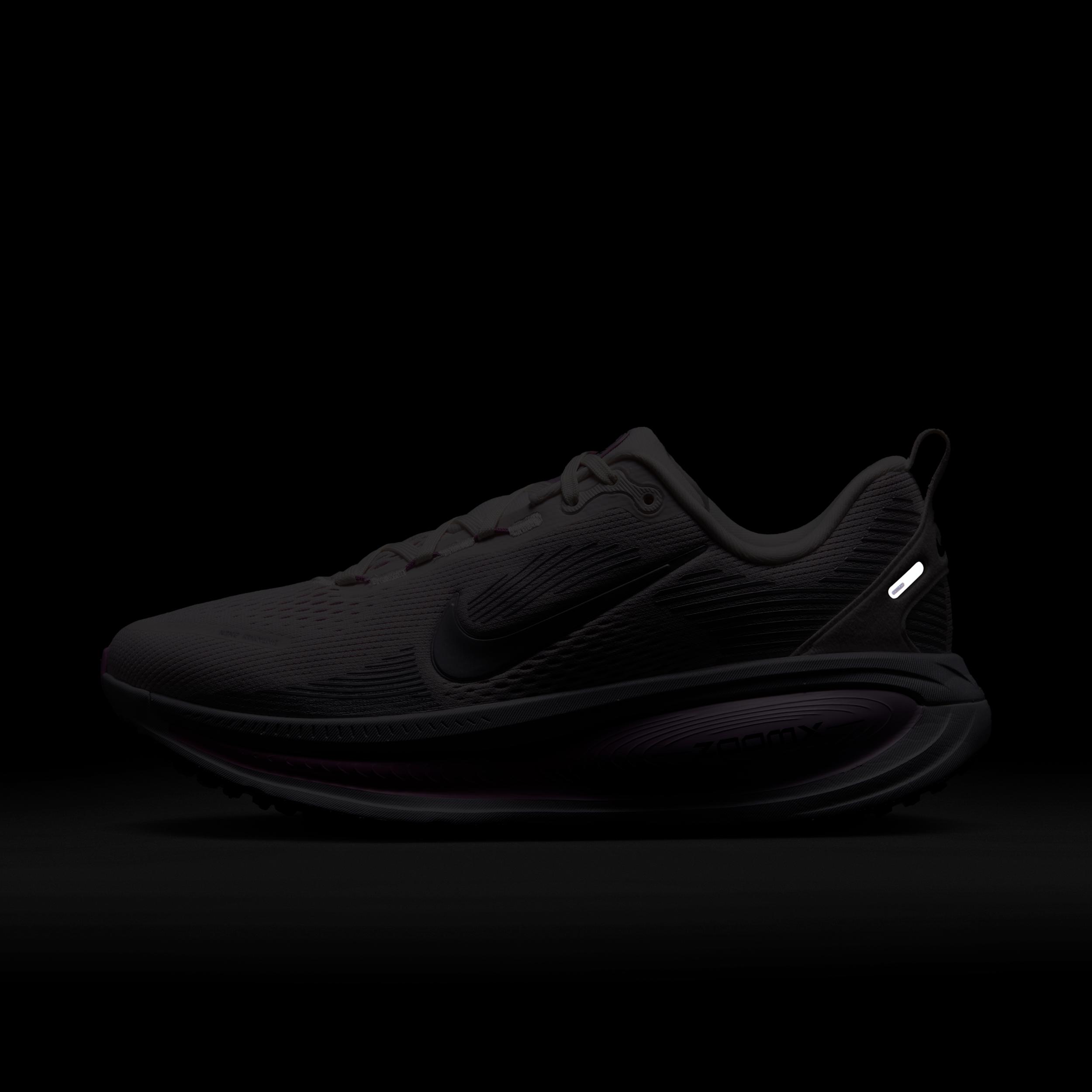 Nike Womens Vomero 18 Road Running Shoes | IM2503-133 Product Image