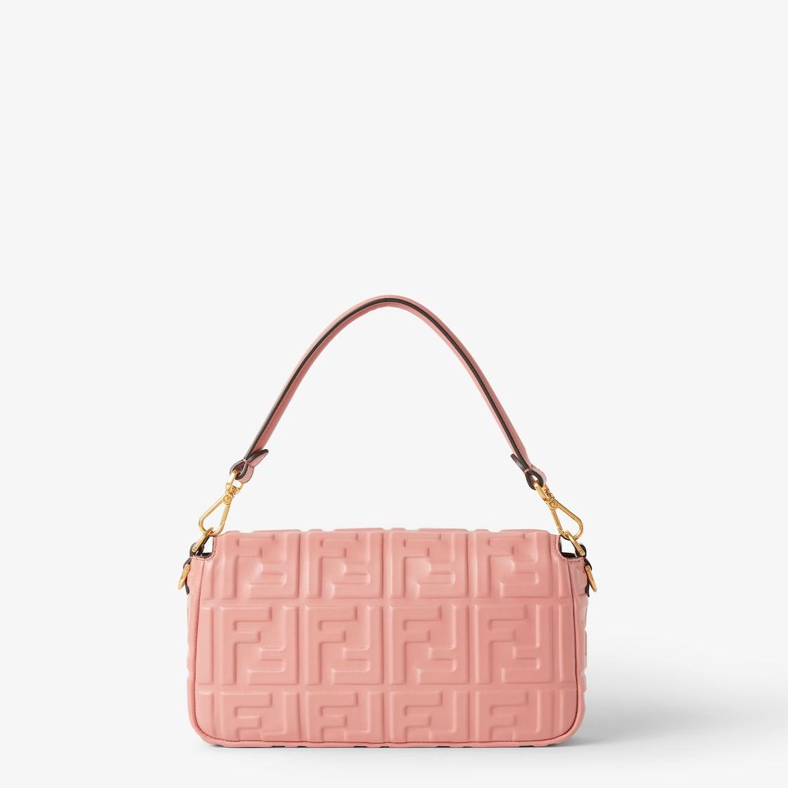 BaguettePink leather bag Product Image