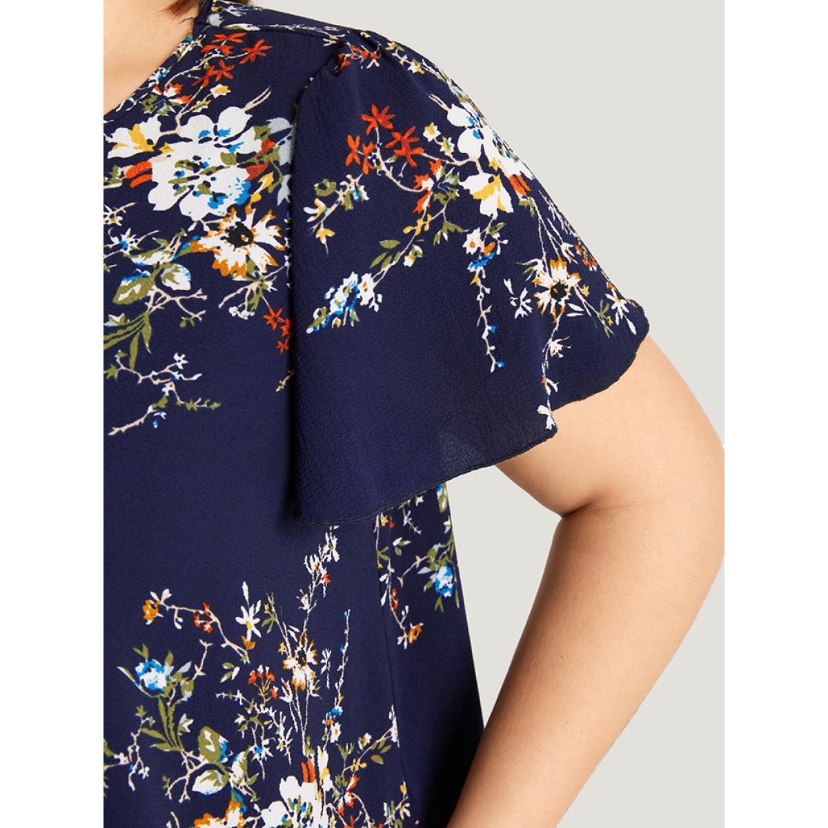 Plus Size Indigo Floral Print Keyhole Flutter Sleeve Blouse Women Elegant Short sleeve Keyhole Cut-Out Dailywear Blouses BloomChic 28/5X Product Image