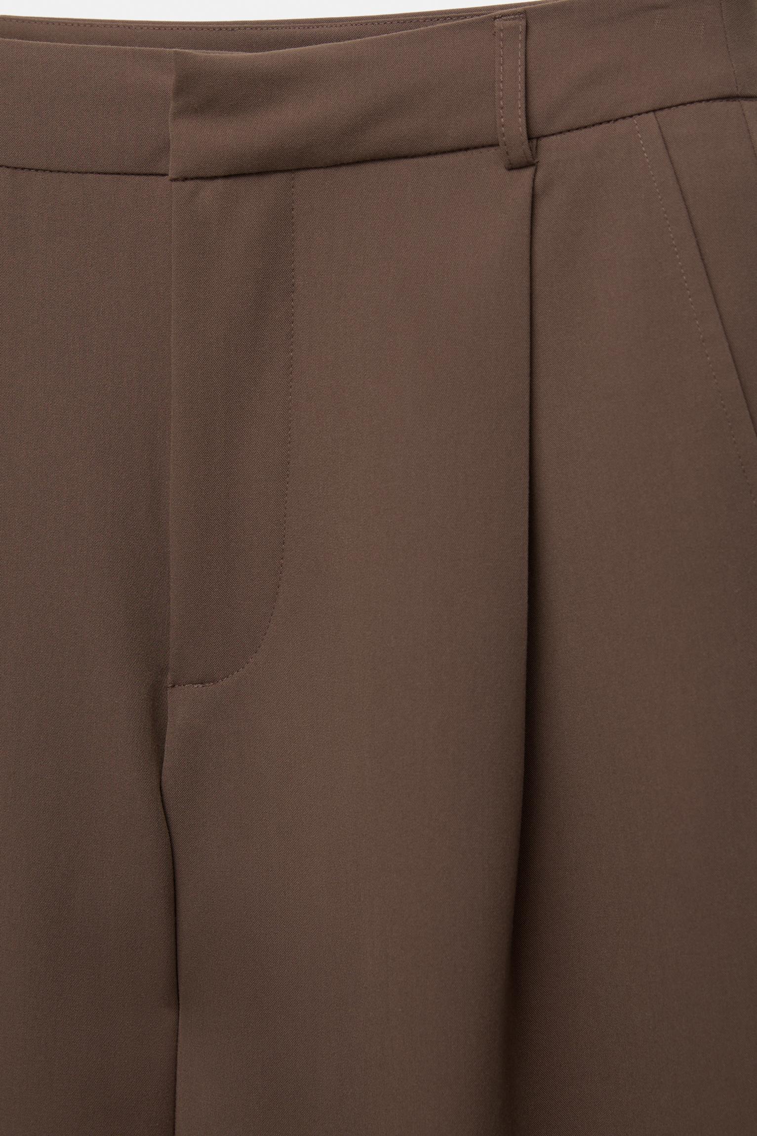 Darted smart pants Product Image