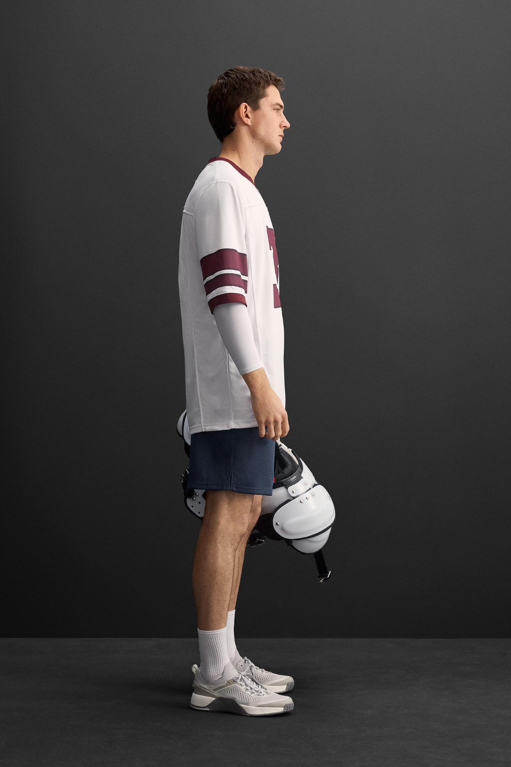 FOOTBALL JERSEY Product Image