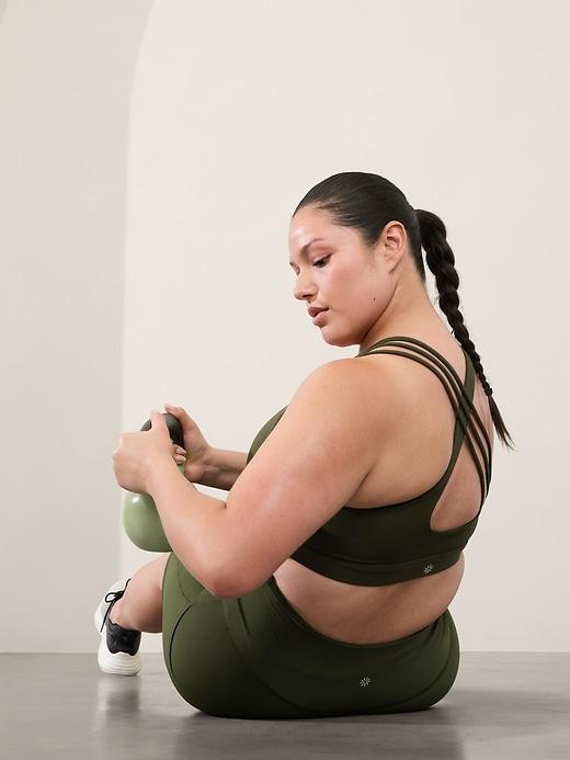 Train Free Sports Bra D-DD Product Image