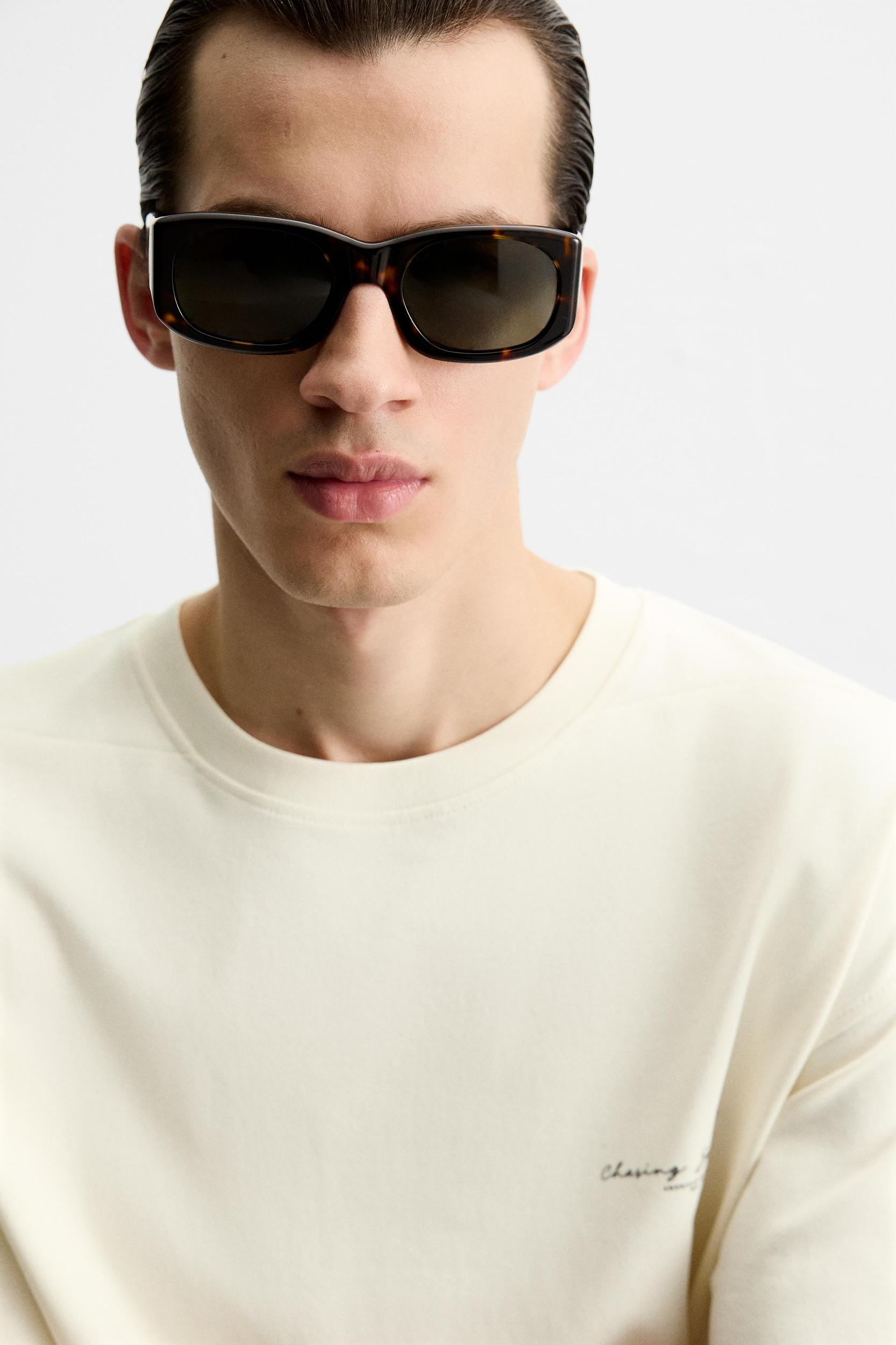 TEXT PRINT T-SHIRT Product Image