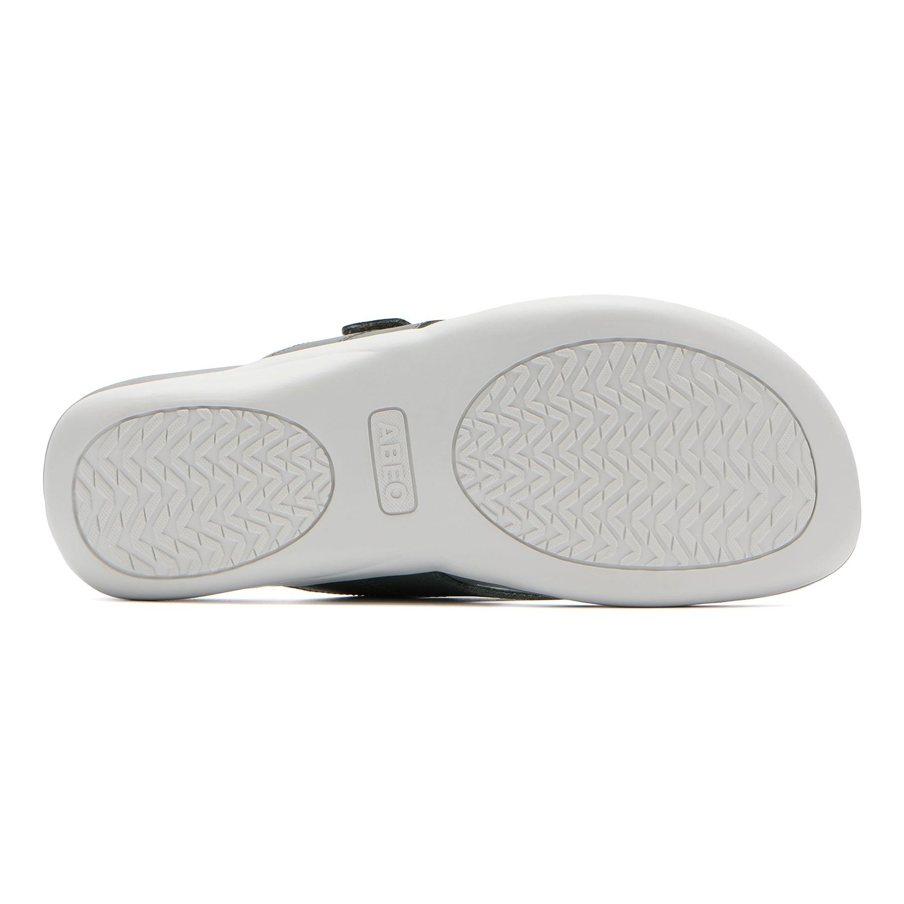 Oasis Thong Sandal Female Product Image