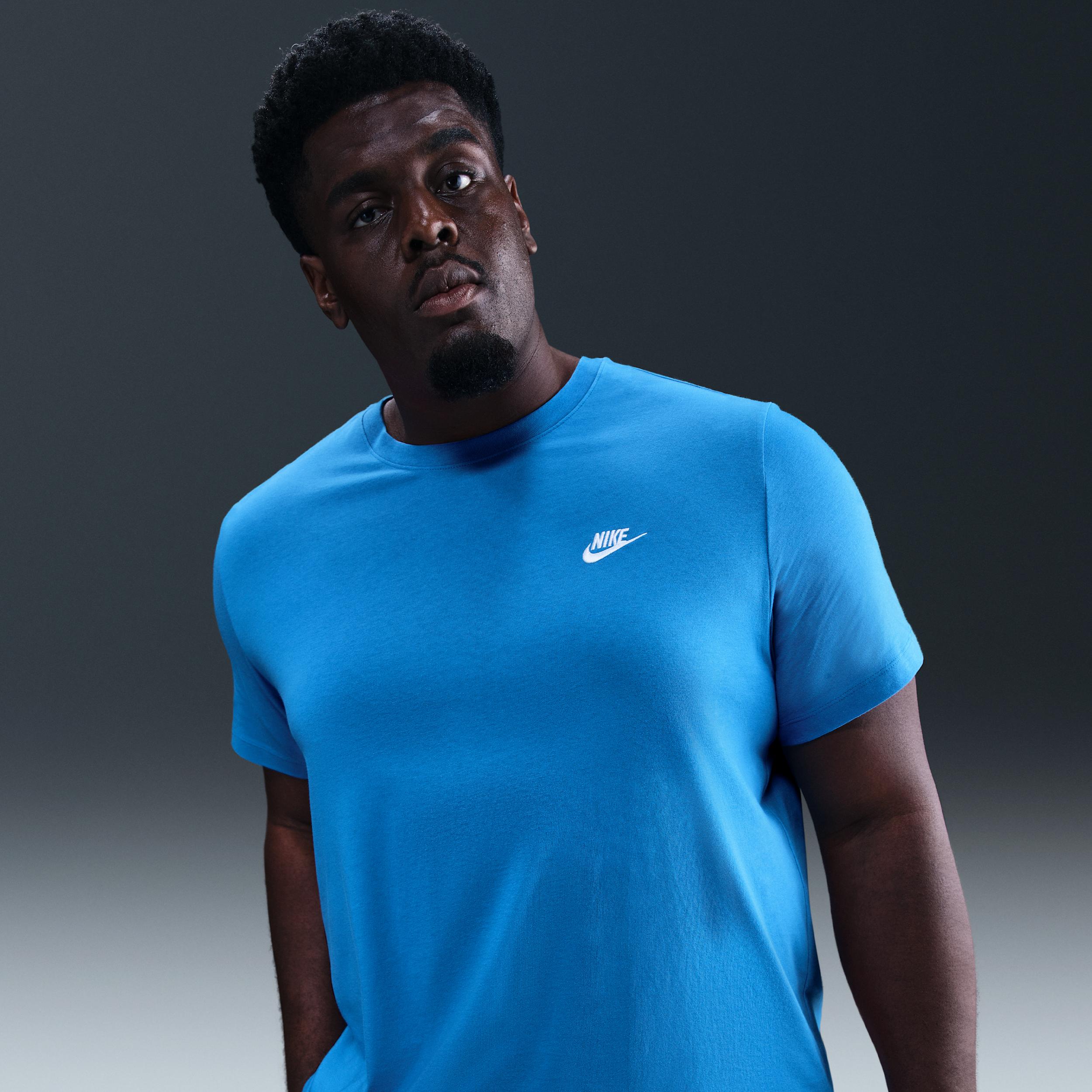 Mens Nike Sportswear Club T-Shirt | AR4997-435 Product Image