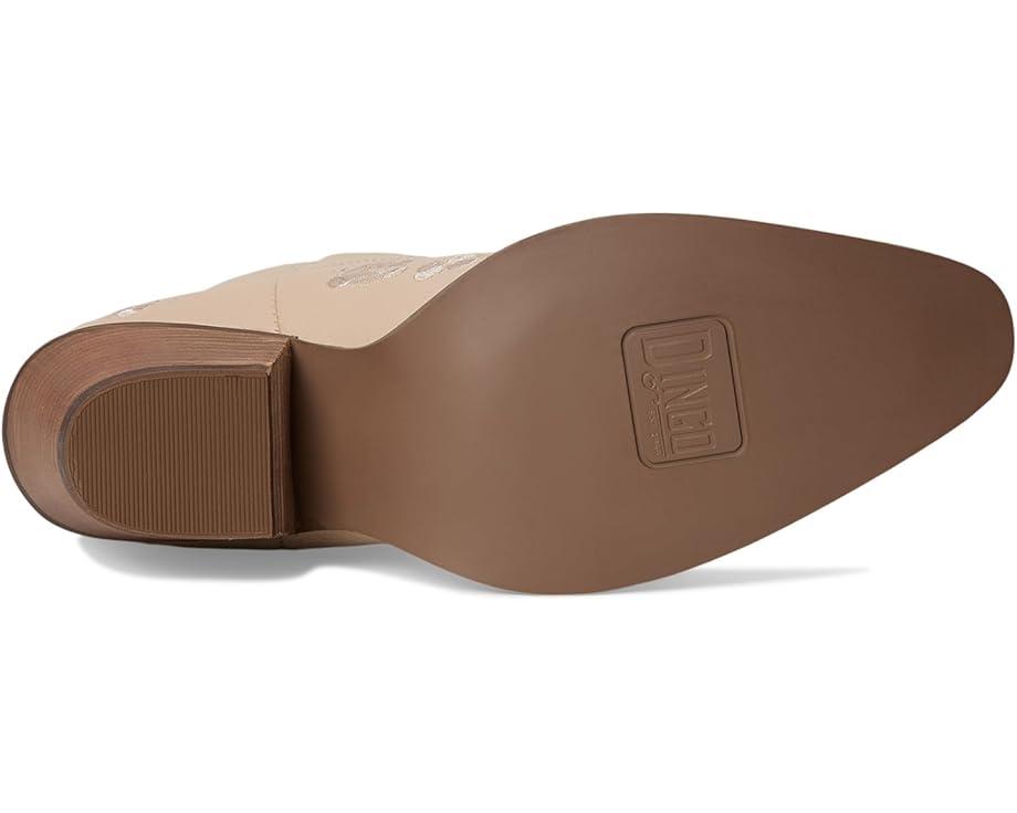 Women's Dingo Love Bug Product Image