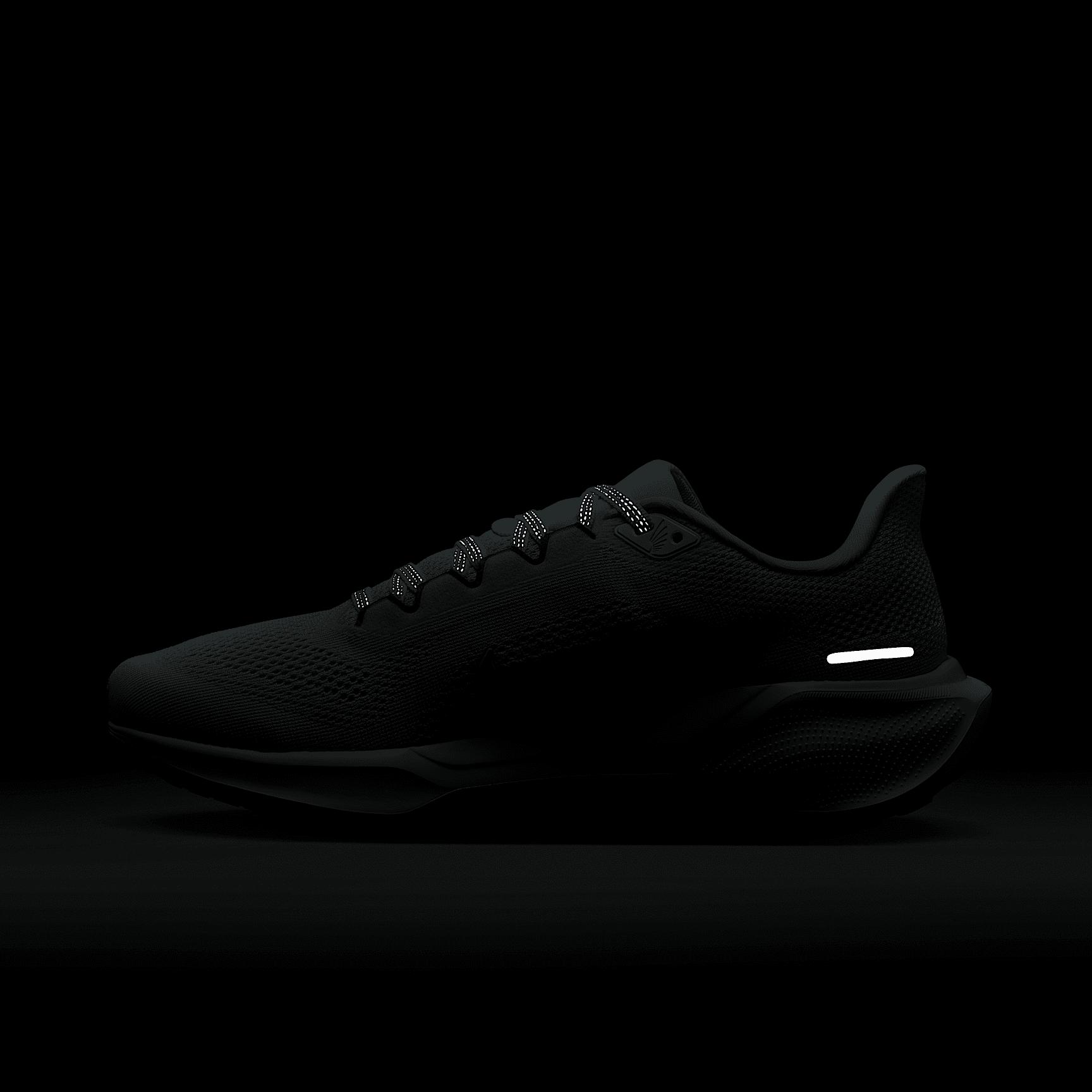 Nike Womens Pegasus 41 Running Shoes Product Image