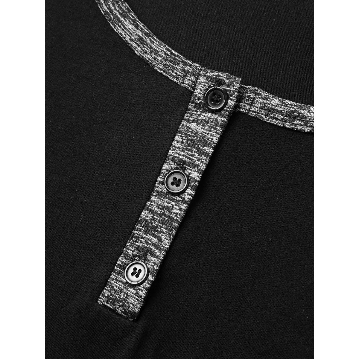 Plus Size Color Contrast Button Detail T-Shirt Black Women Contrast Round Neck Everyday-Casual T-shirts BloomChic 30/6X Product Image