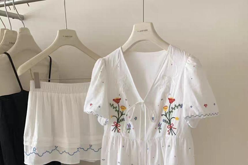 Puff-Sleeve V-Neck Floral Embroidered Bow Peplum Blouse / Elastic Waist Mini A-Line Skirt Product Image