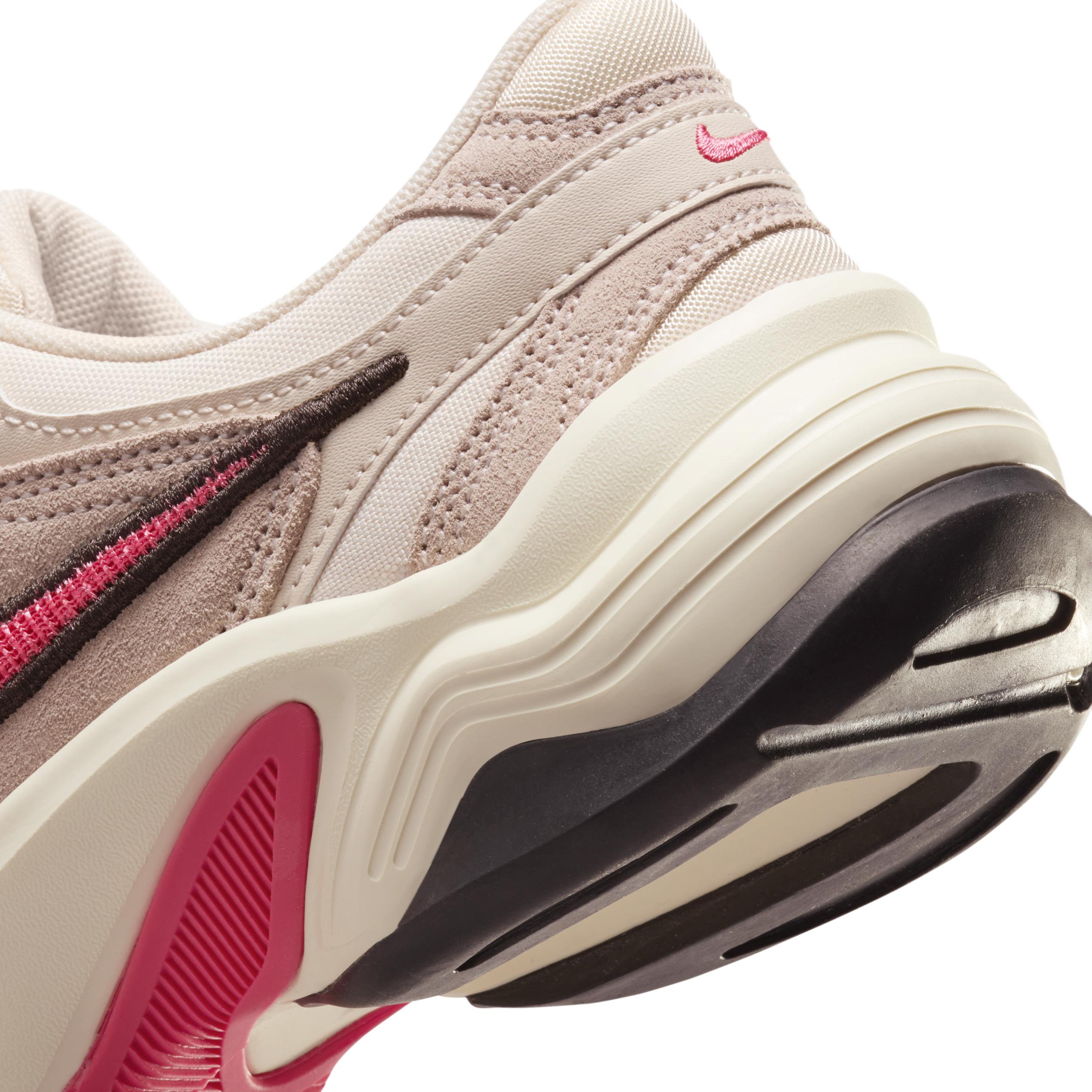 Nike Women's AL8 Shoes Product Image