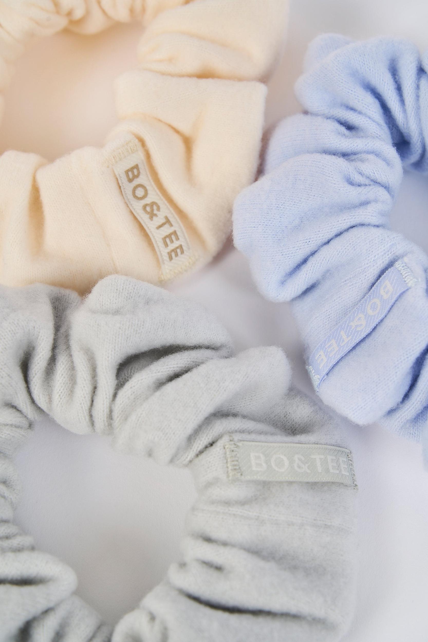 Pack of 3 Oversized Scrunchies in Multi Female Product Image