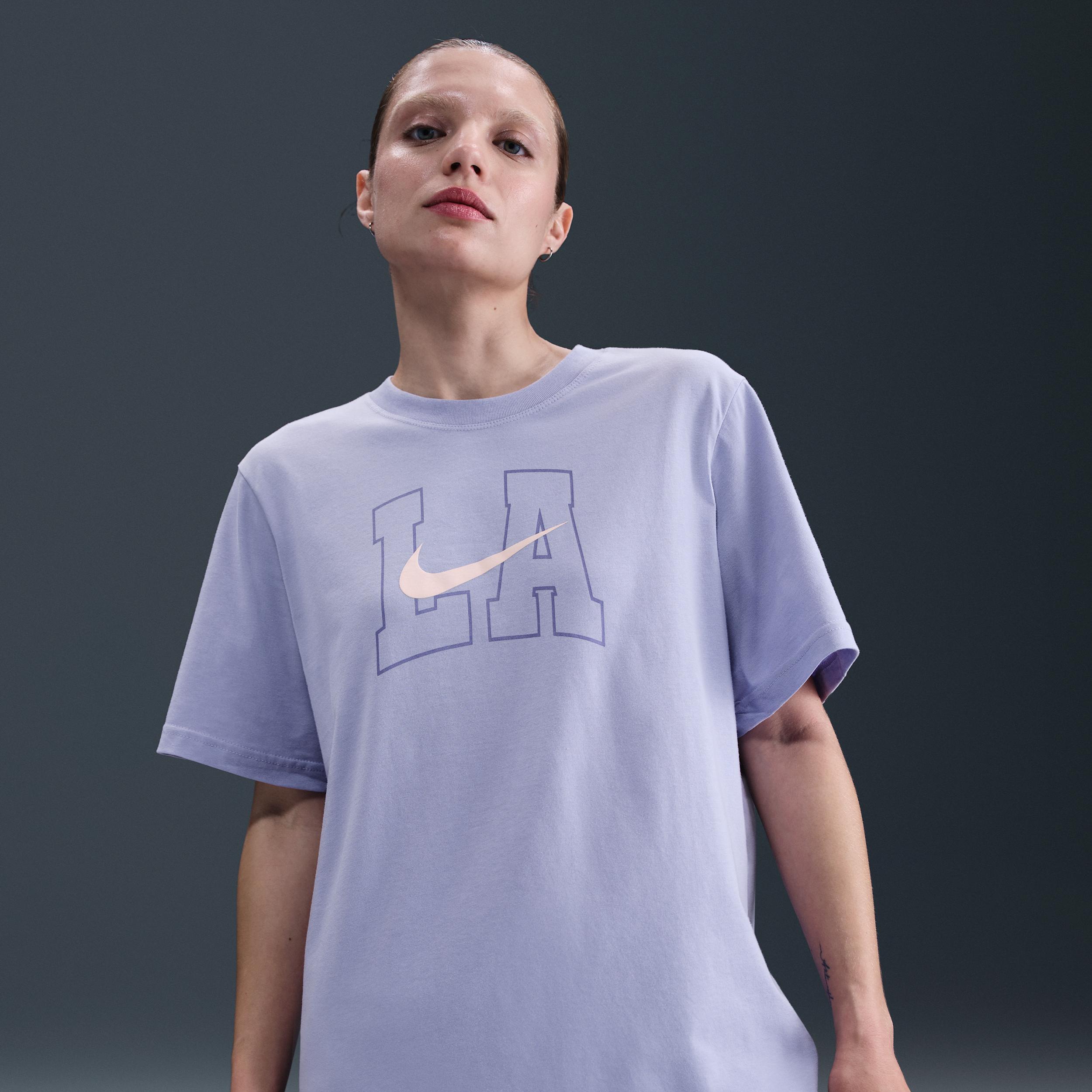 Womens Nike Sportswear Essential Graphic T-Shirt | IB8925-051 Product Image