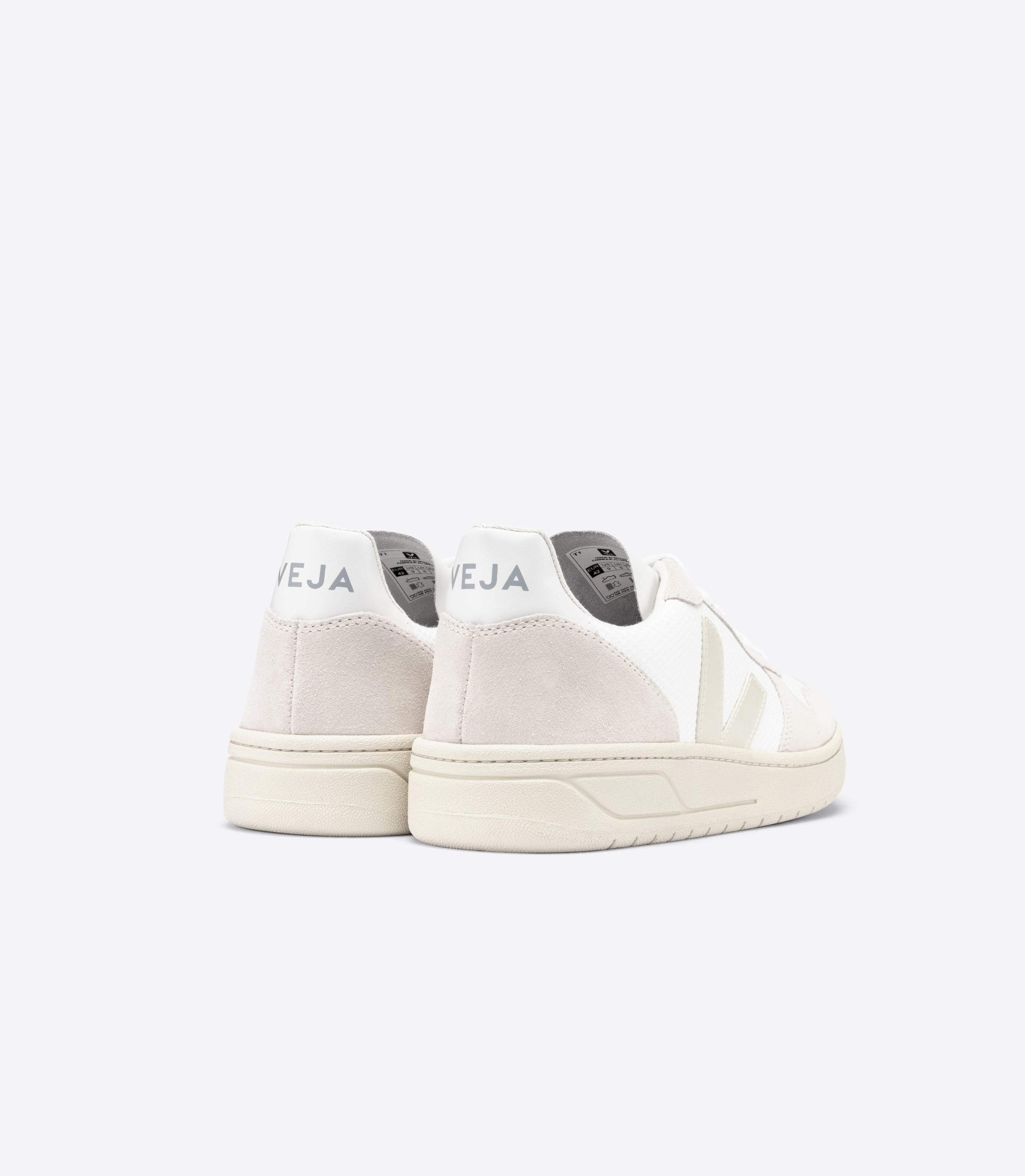 VEJA Men's V-10 - White Natural Pierre Male Product Image