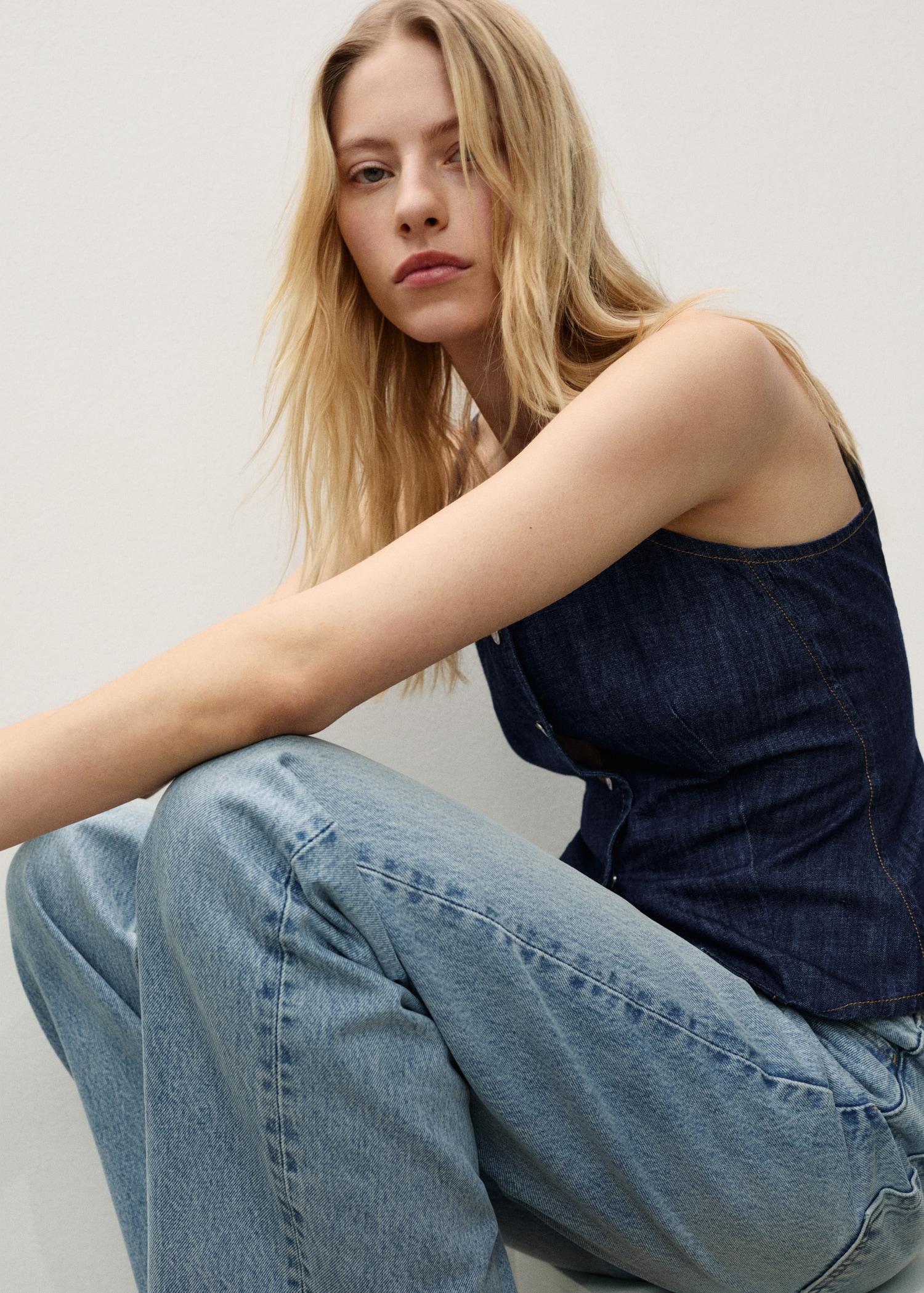 Miami medium-rise straight-fit jeans - Women | MANGO USA Product Image