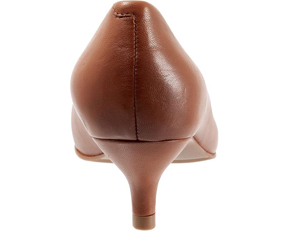 Women's Trotters Pumps Product Image