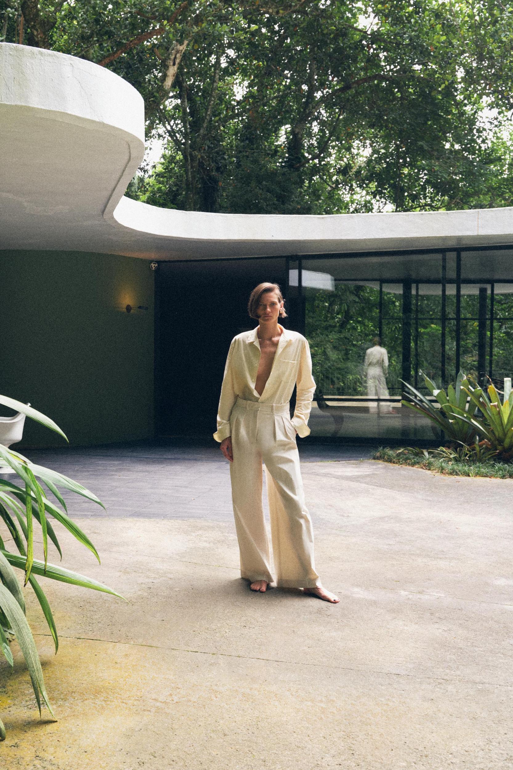 PLEATED PANTS ZW COLLECTION Product Image