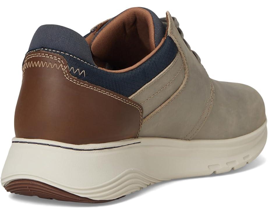 Men's Clarks Motion Trek Plain Toe Product Image