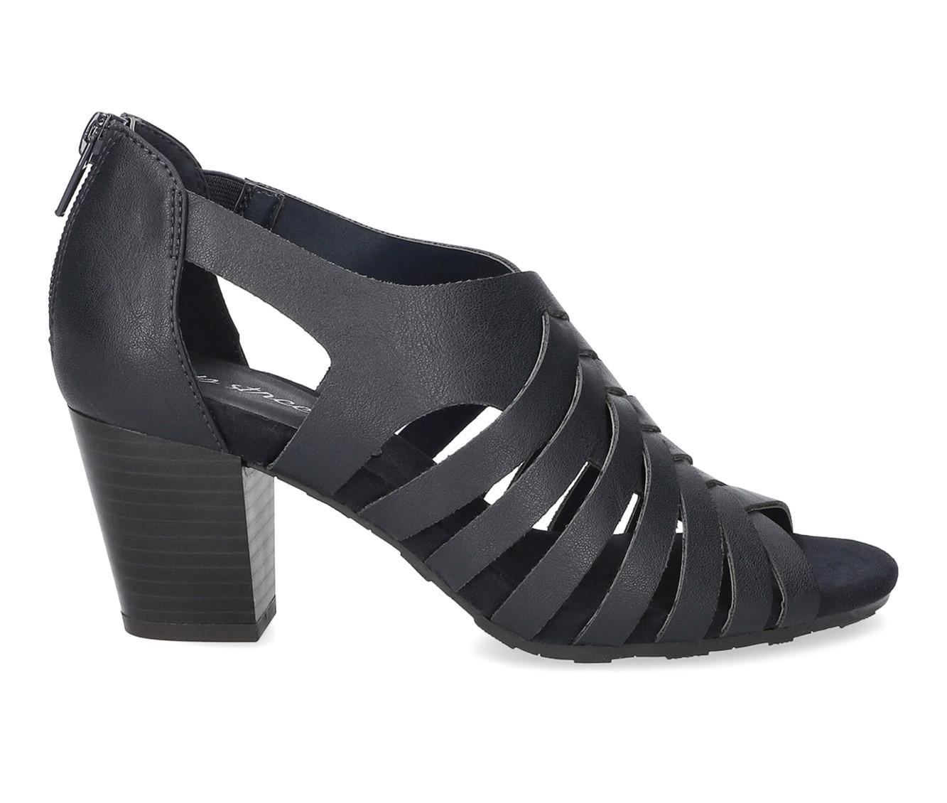 Women's Easy Street Vanni Pumps Product Image