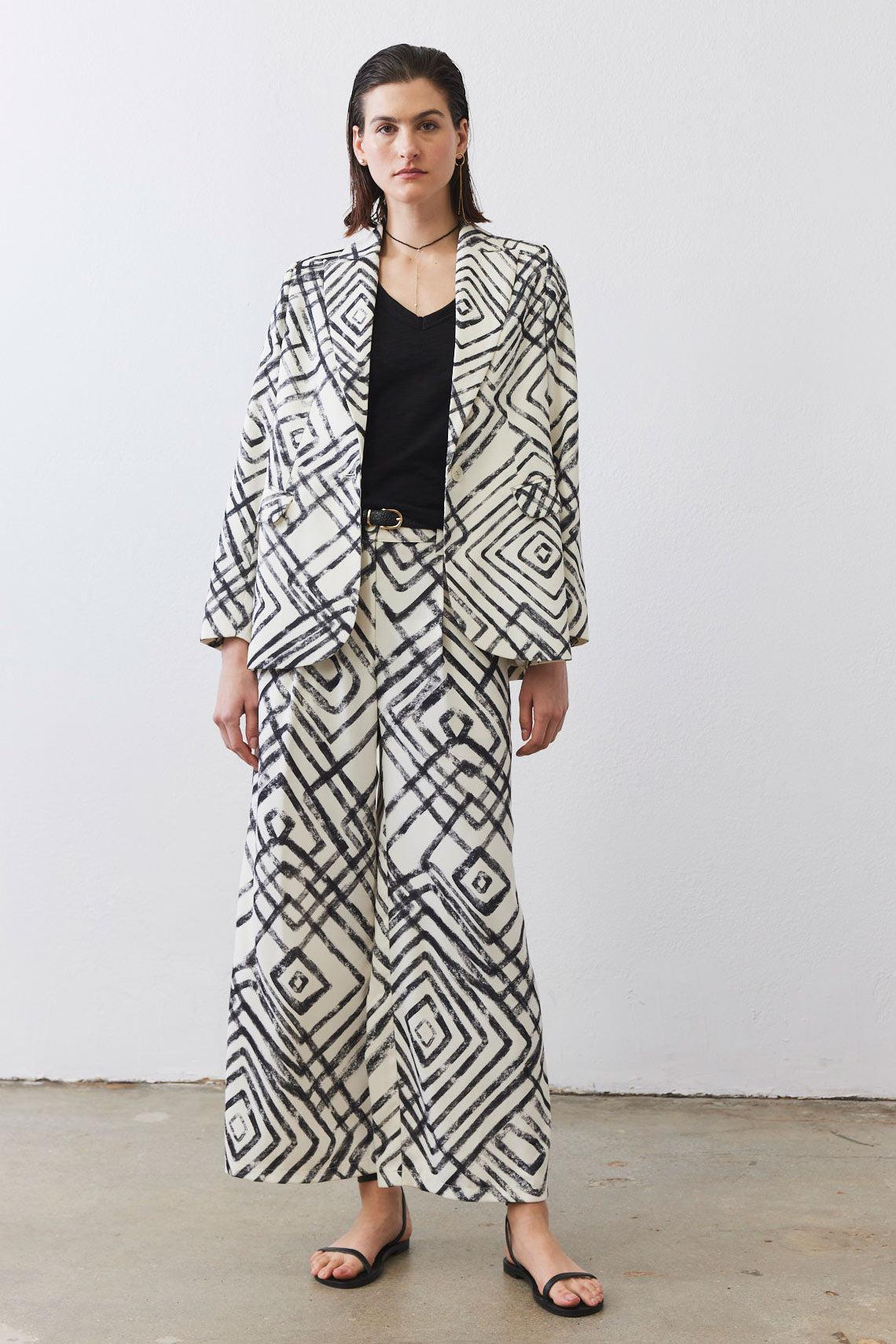 The Classic Blazer That Upgrades You Product Image