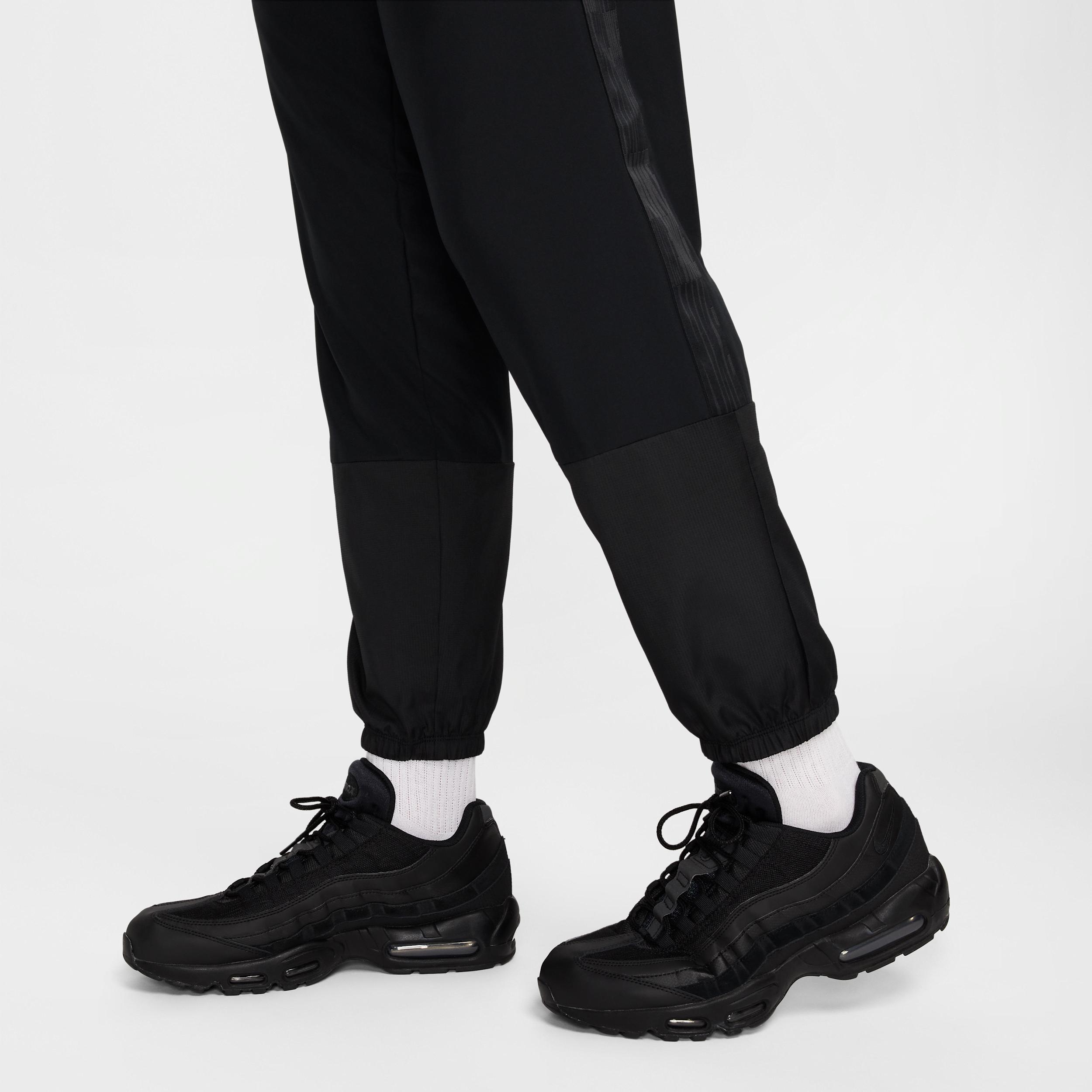 Nike Academy+ Men's Repel Soccer Pants Product Image