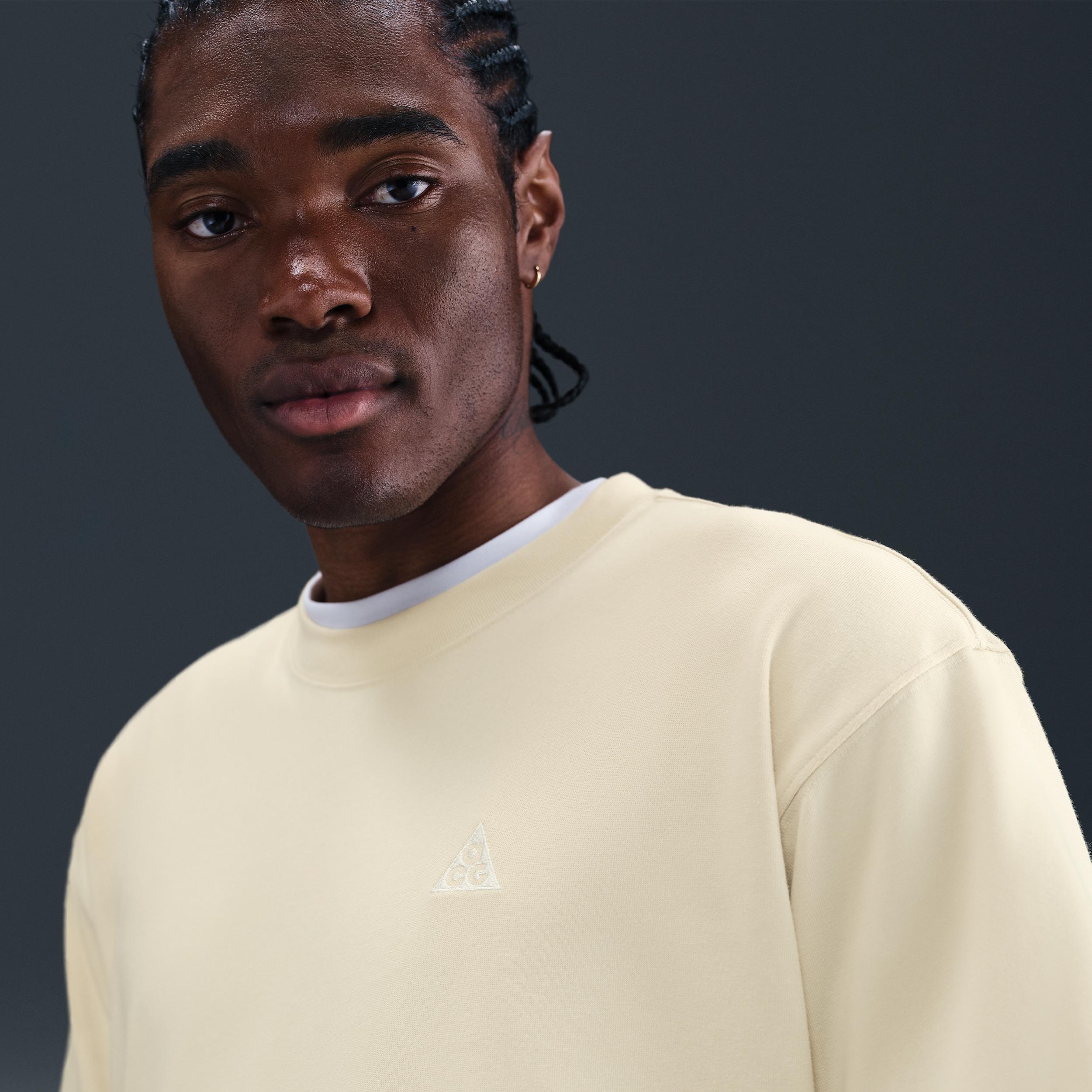 Mens Nike ACG Max90 T-Shirt | HJ0798-229 Product Image