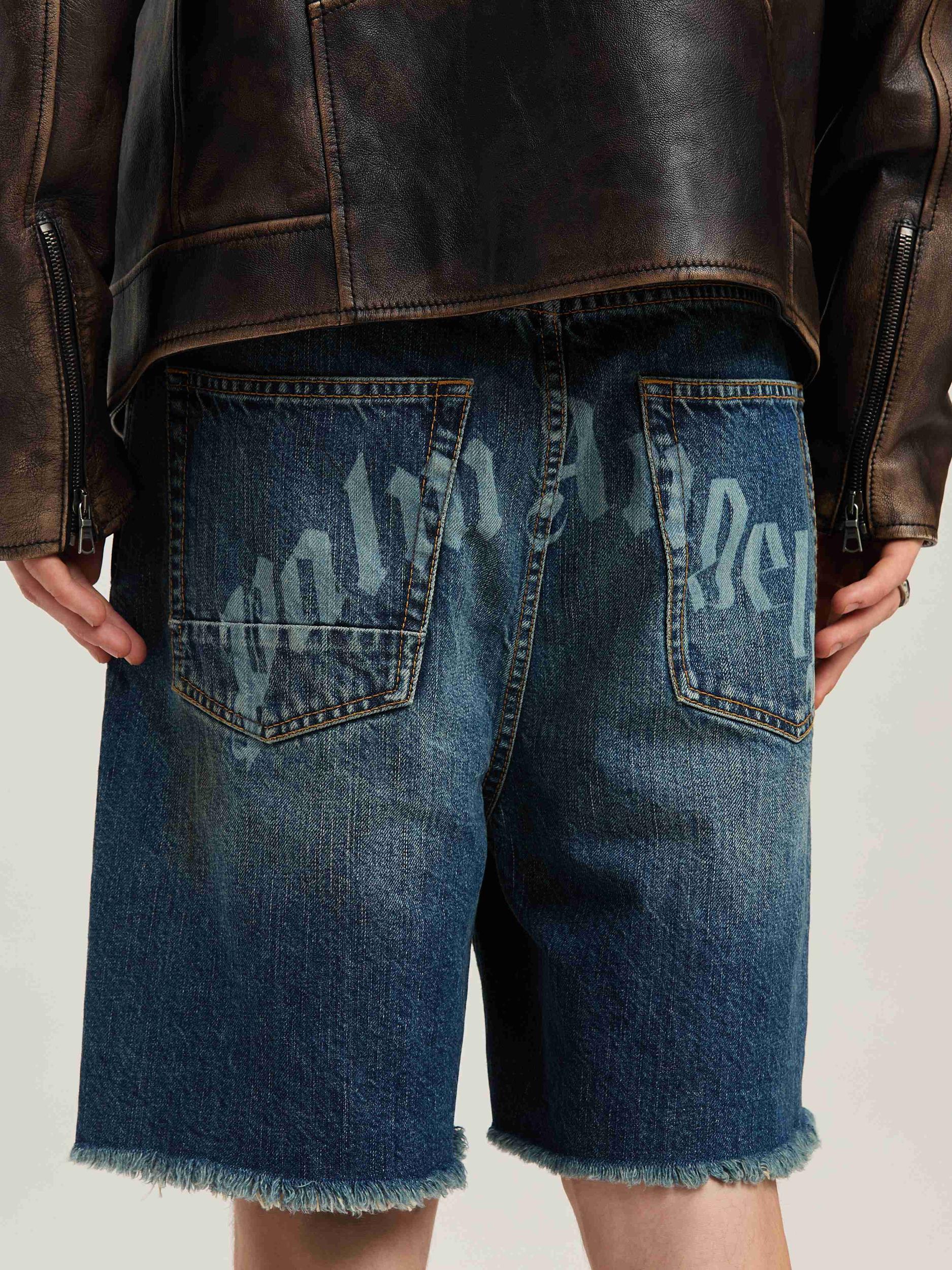 CURVED LOGO DENIM SHORTS BLUE - LIGHT BL Product Image