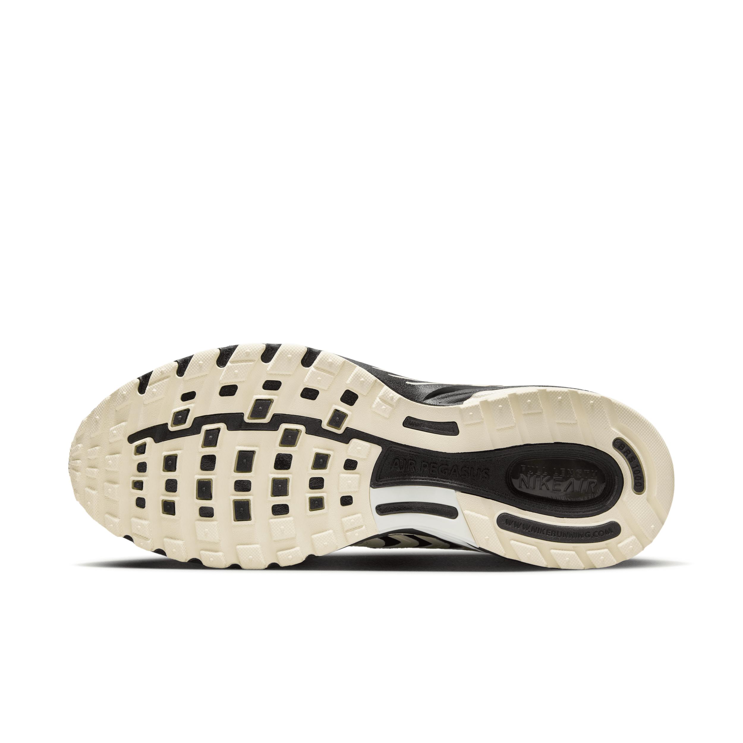 Nike Mens Air Pegasus 2005 Shoes | HQ5403-102 Product Image