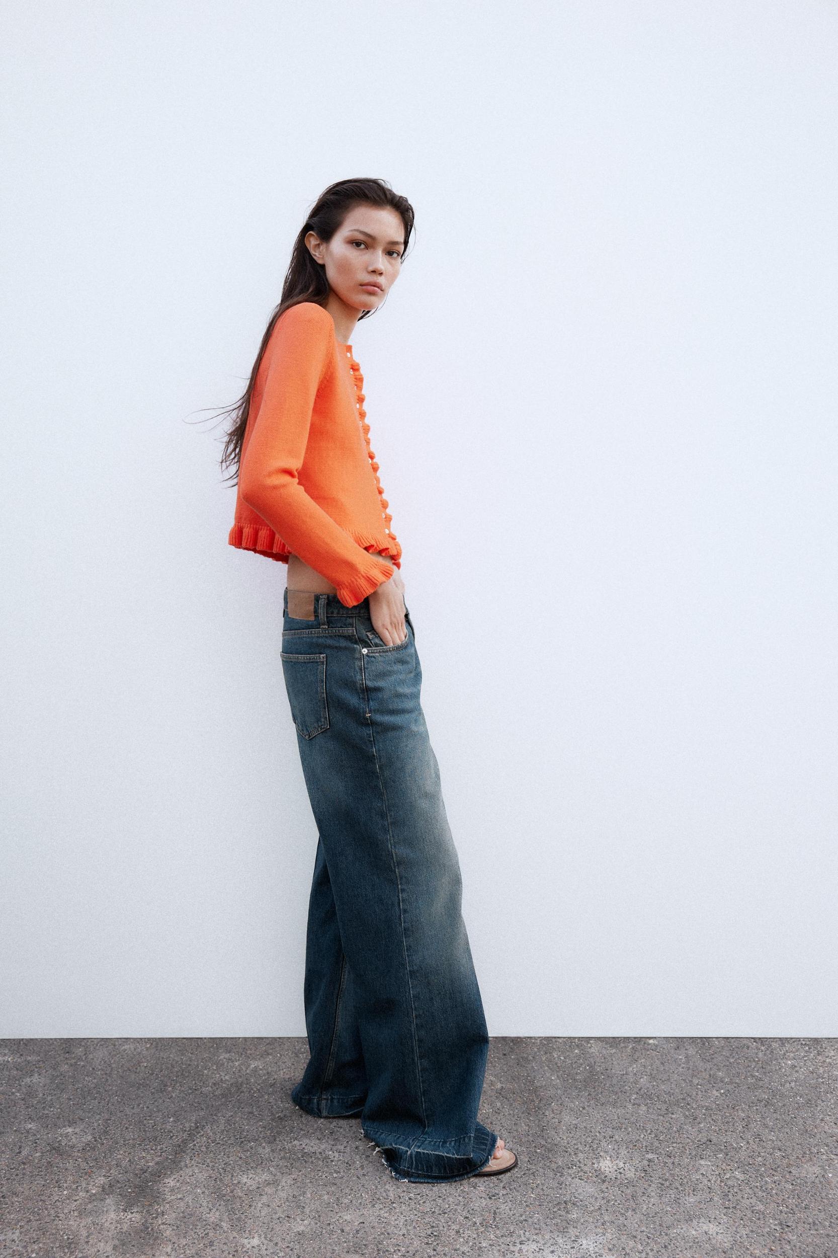 RUFFLED KNIT CARDIGAN Product Image