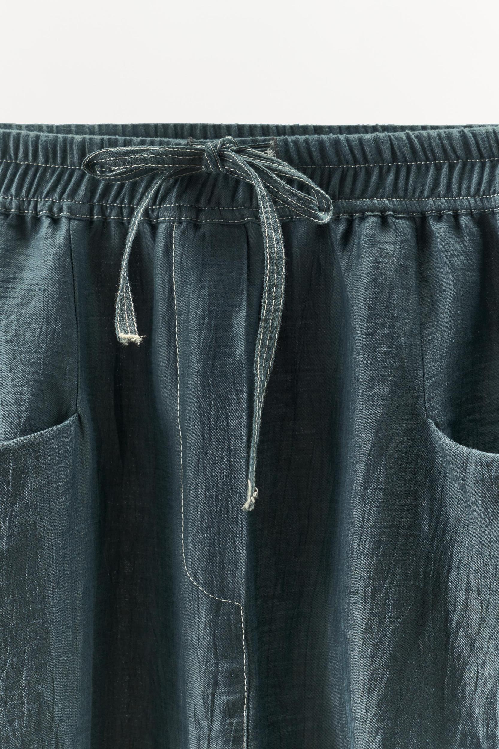 LINEN PANTS WITH CONTRAST STITCHING Product Image