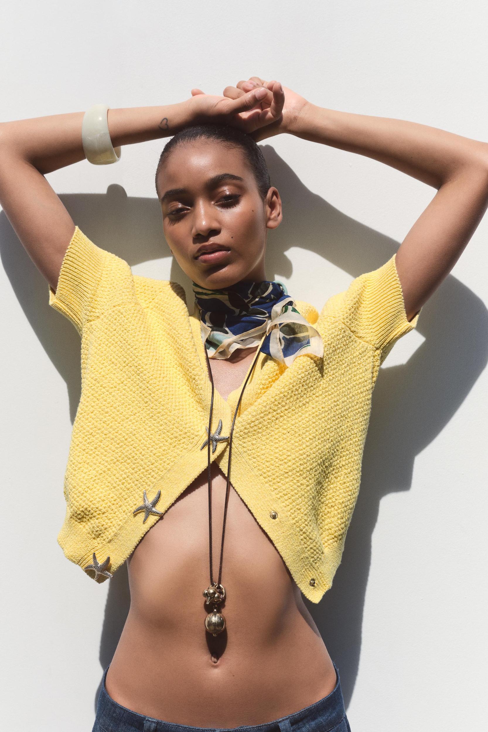 STAR BUTTON KNIT CARDIGAN Product Image