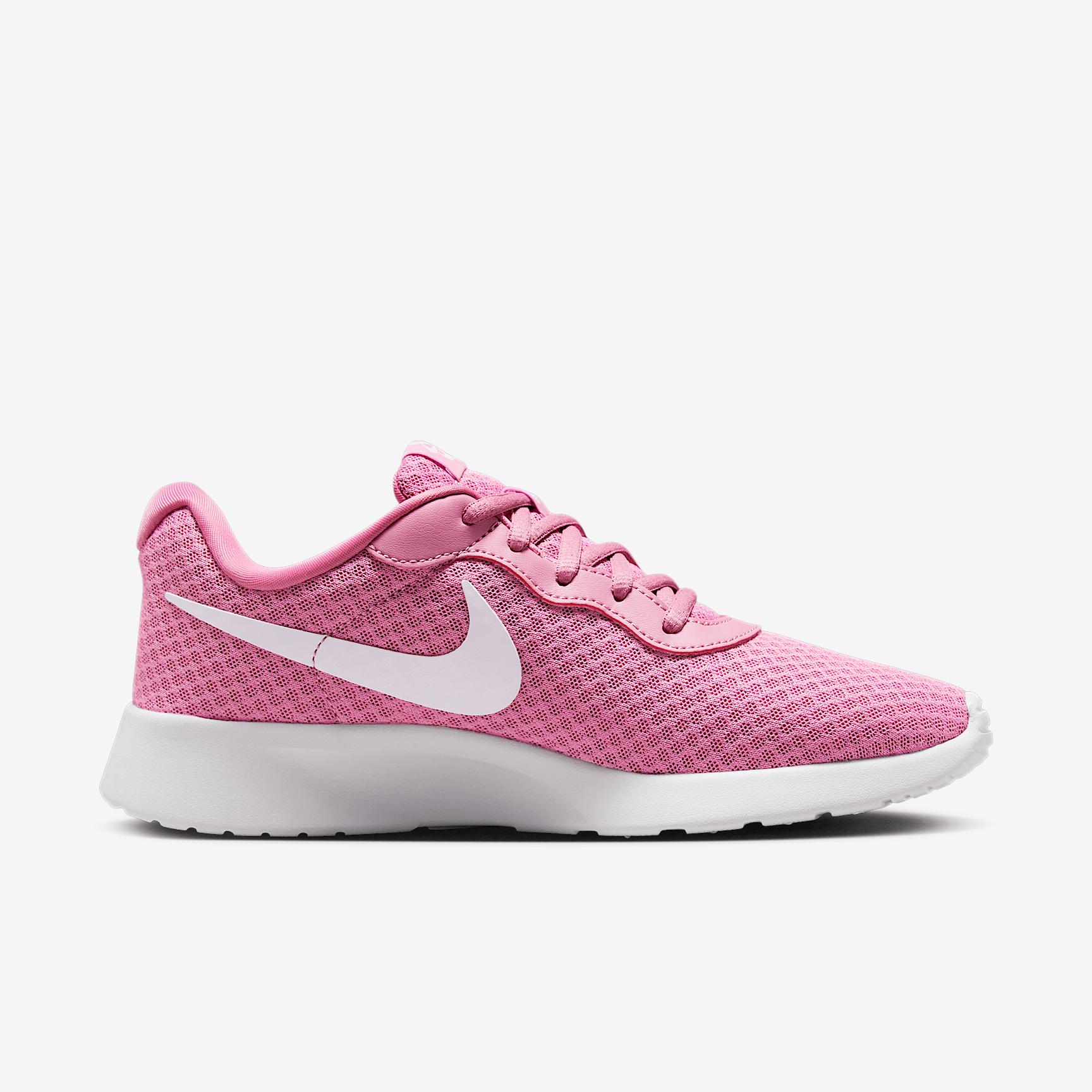 Nike Women's Tanjun EasyOn Shoes Product Image