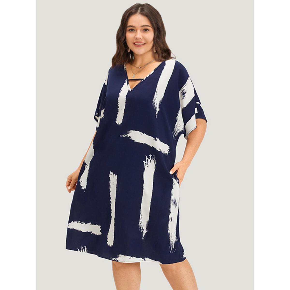 Plus Size Brush Print Keyhole Pocket Dolman Sleeve Dress Indigo Women Elegant Printed Keyhole Cut-Out Half Sleeve Curvy Knee Dress BloomChic 26/4X Product Image