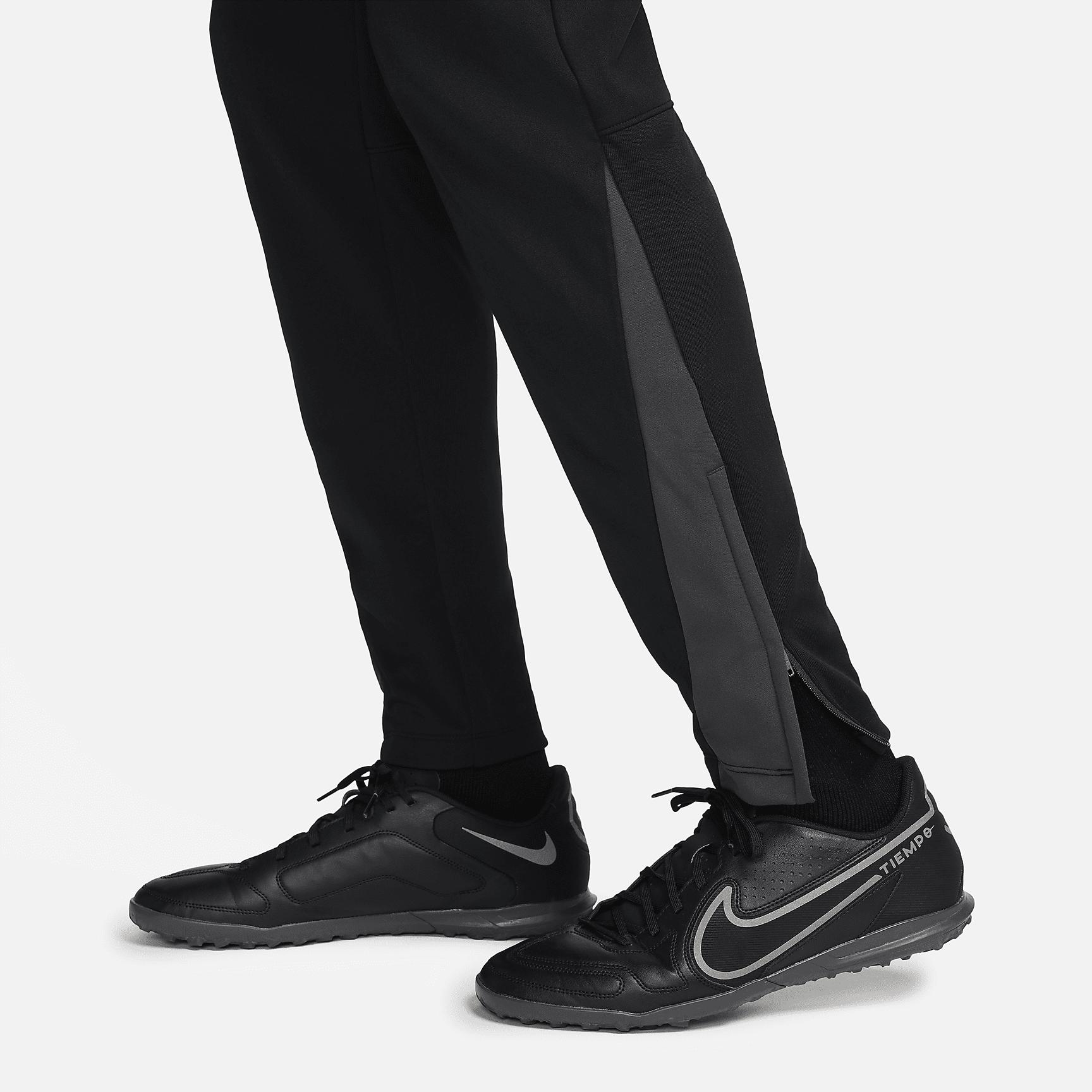 Nike Academy Winter Warrior Men's Therma-FIT Soccer Pants Product Image