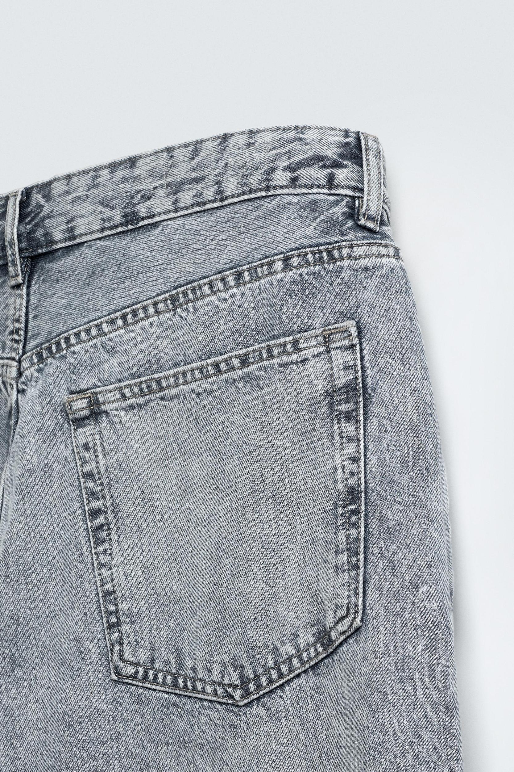 WIDE BAGGY FIT JEANS Product Image