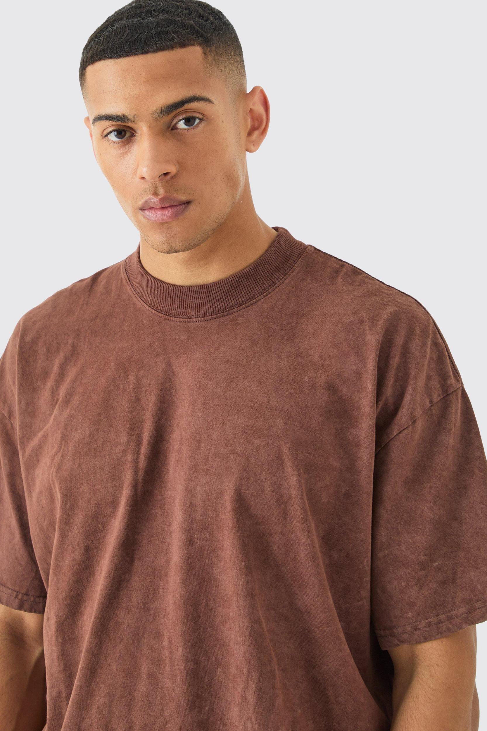Oversized Acid Wash Cross Graphic T-shirt | boohooMAN USA Product Image