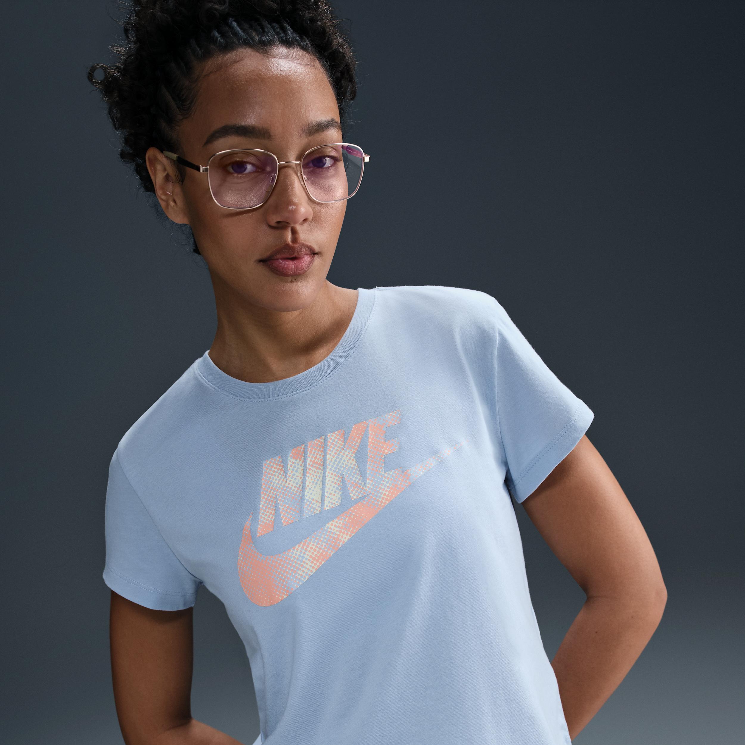 Womens Nike Sportswear T-Shirt | IB8924-440 Product Image