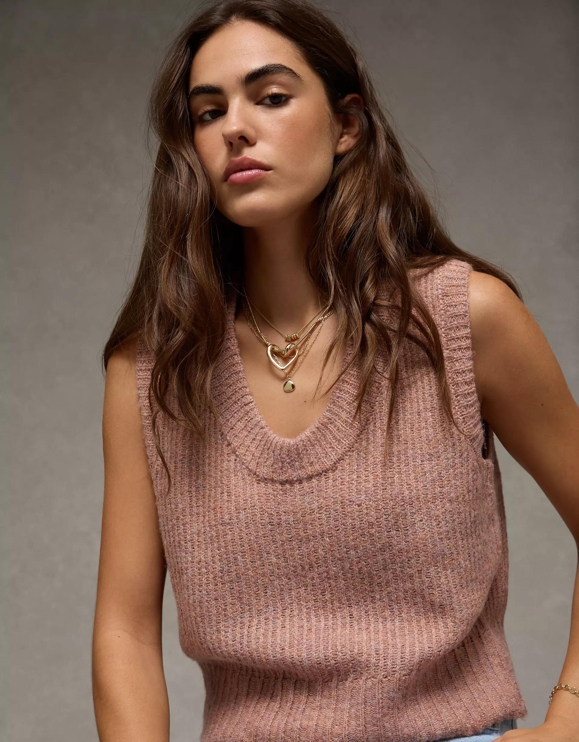 AE Whoa So Soft Scoop Neck Vest Product Image