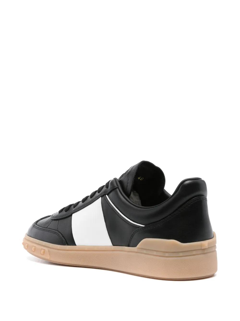 Upvillage leather sneakers Product Image