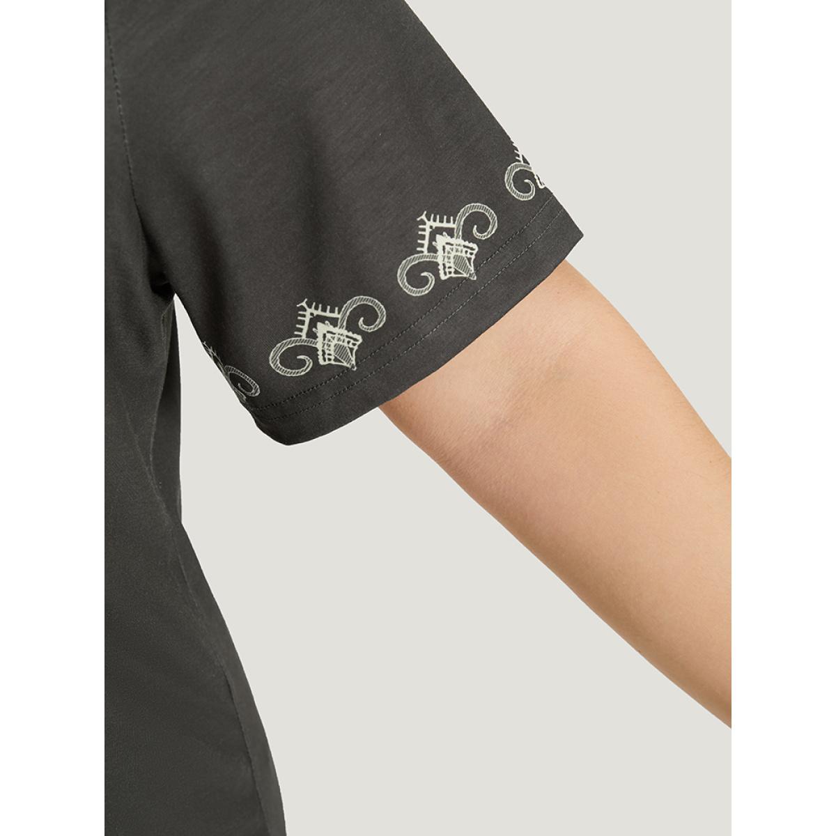 Plus Size Bandana Print V Neck Short Sleeve T-shirt Gray Women Casual Printed Bohemian Print V-neck Dailywear T-shirts BloomChic 30/6X Product Image