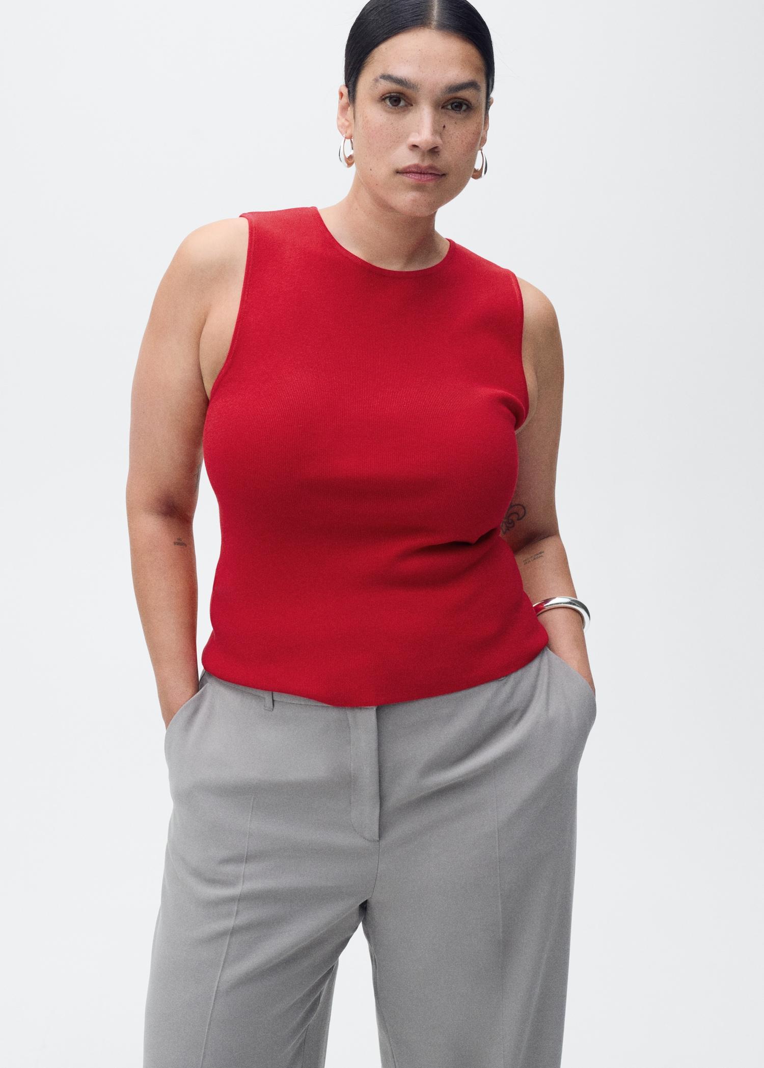 Sleeveless fitted knitted top - Women | MANGO USA Product Image