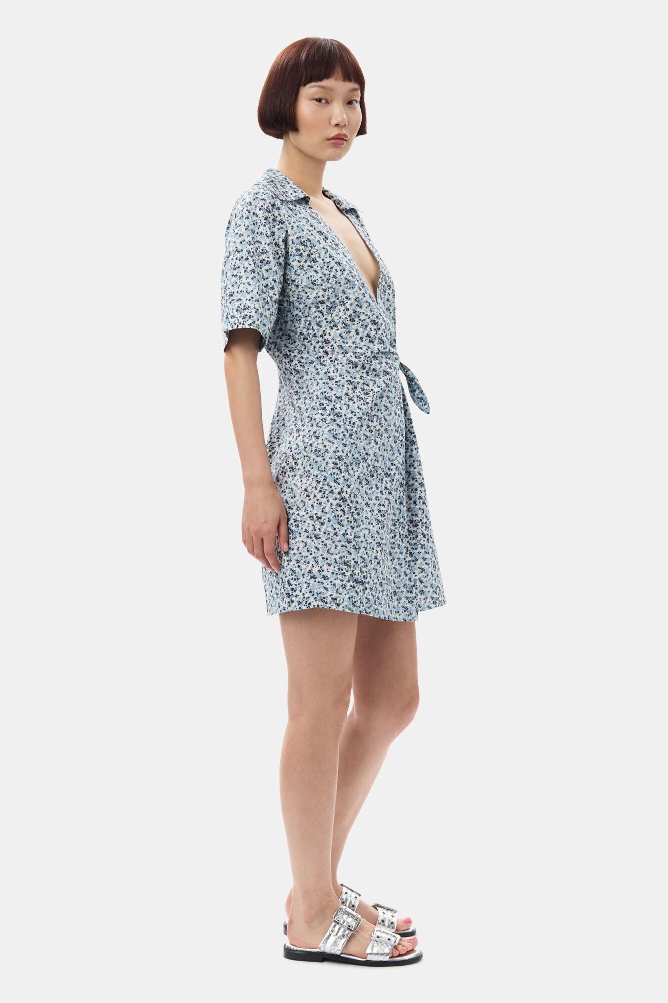 Silver Metallic Feminine Buckle Two-Strap Sandals Product Image