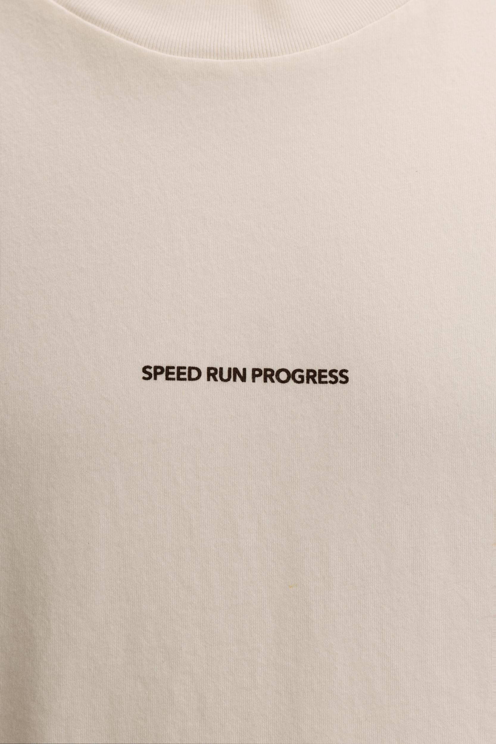 RUNNING PRINT T-SHIRT Product Image